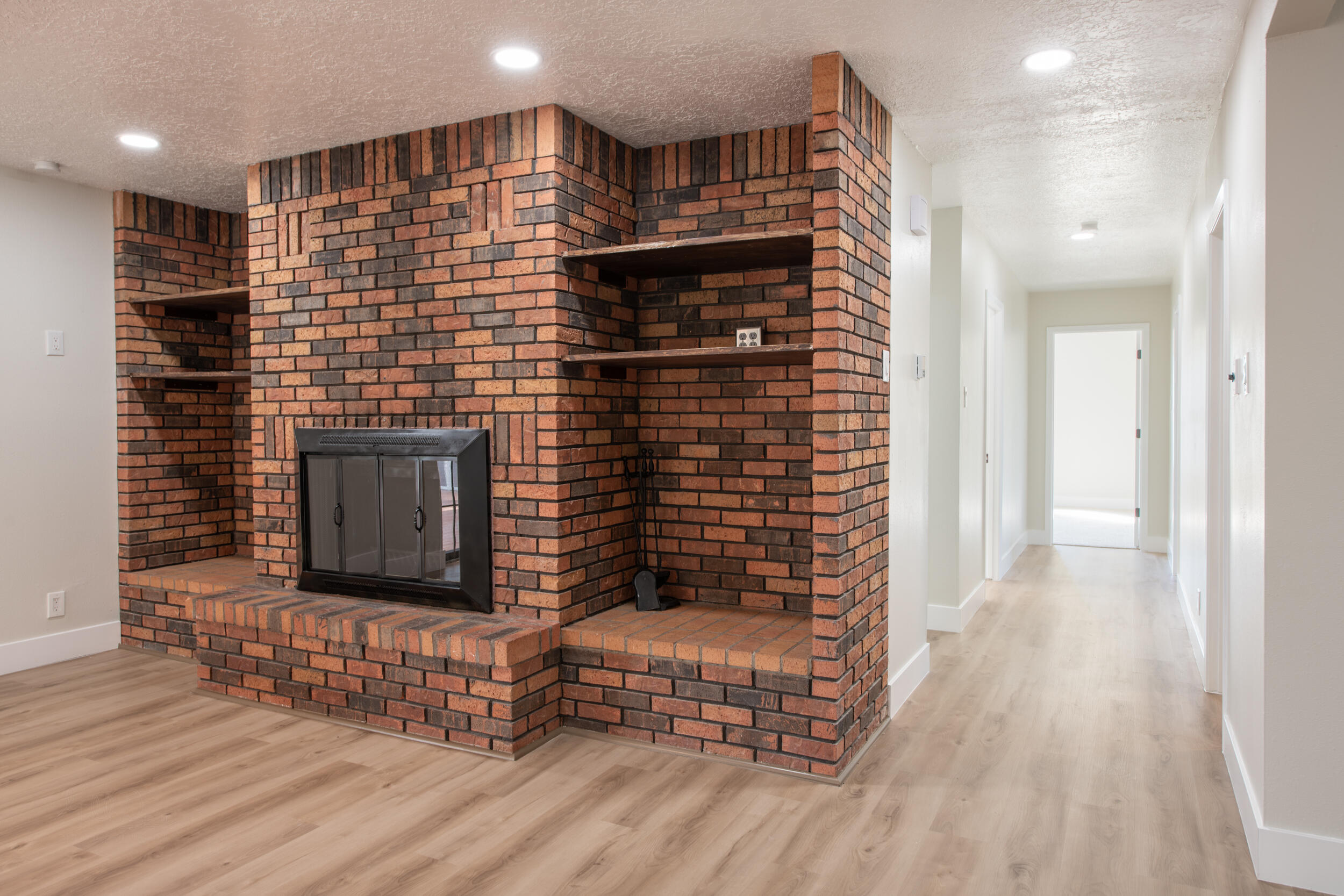 5207 FAIRFAX Drive NW
