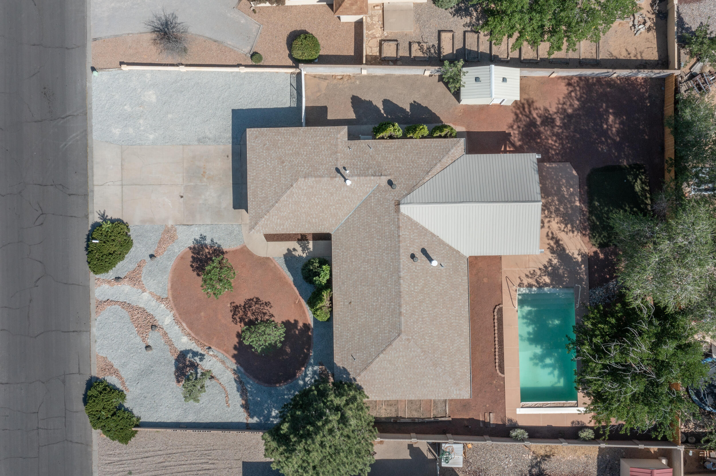 5207 FAIRFAX Drive NW