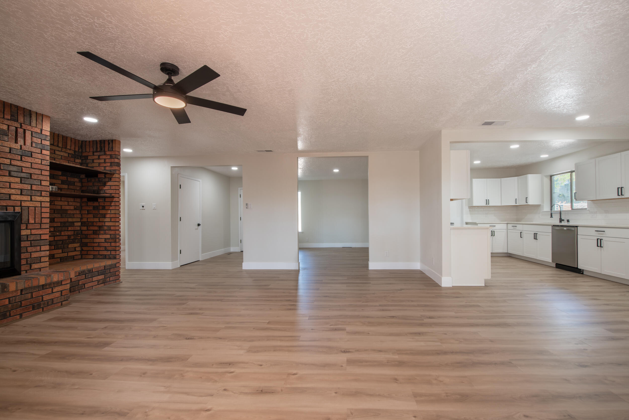 5207 FAIRFAX Drive NW