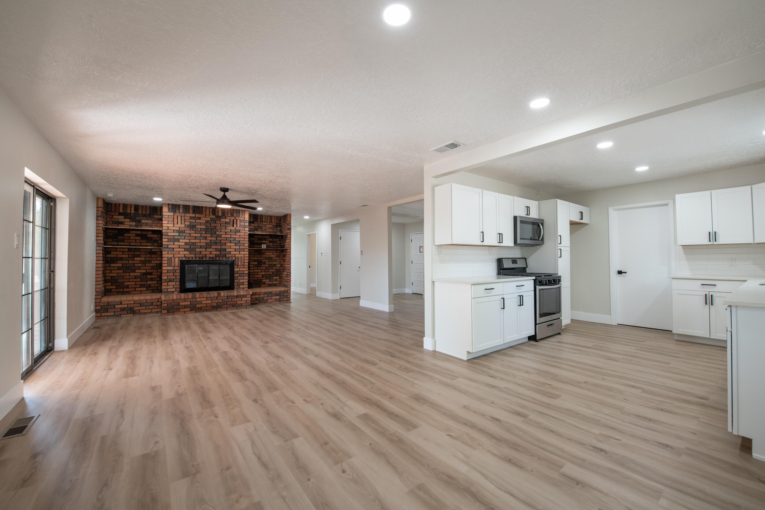 5207 FAIRFAX Drive NW