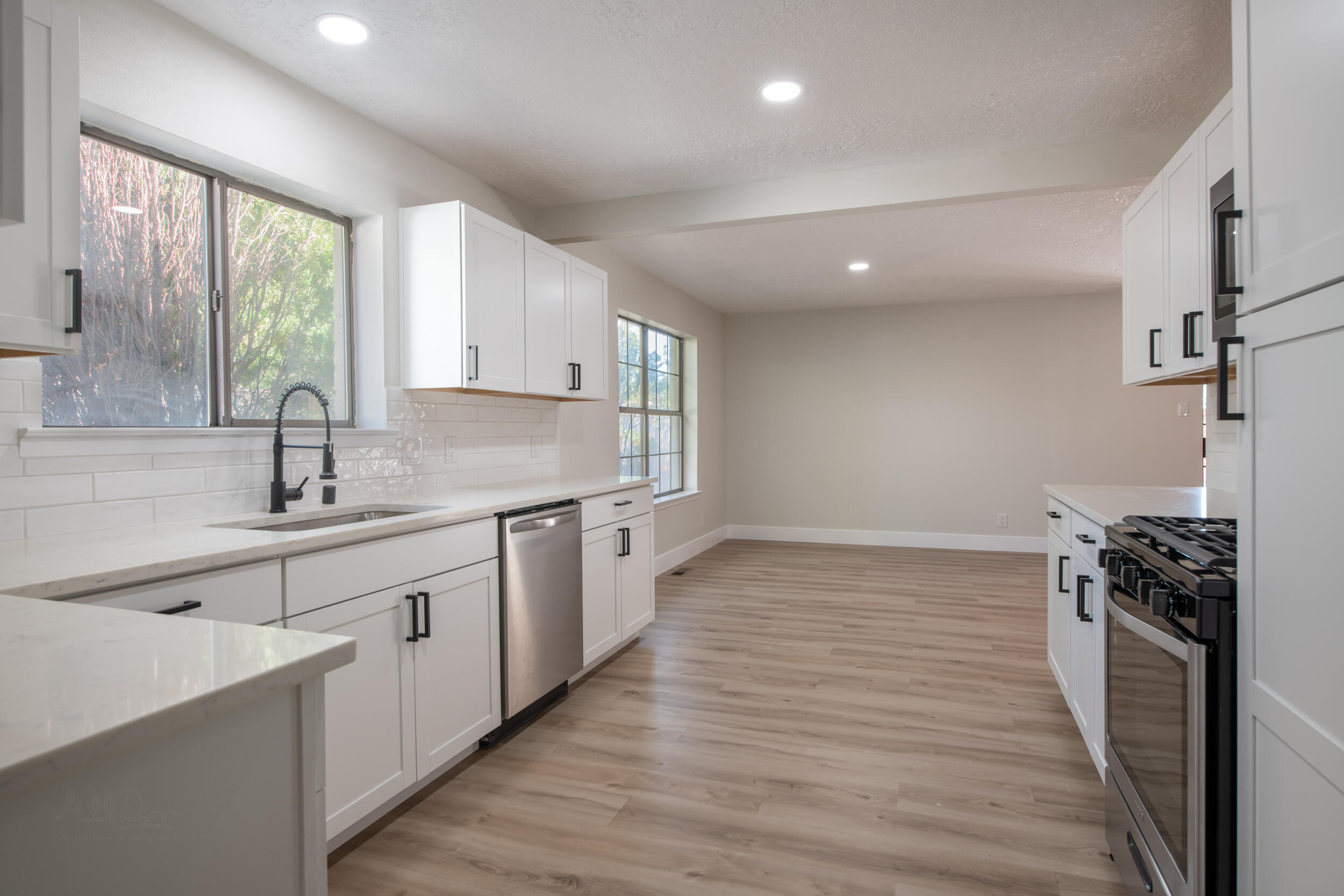 5207 FAIRFAX Drive NW