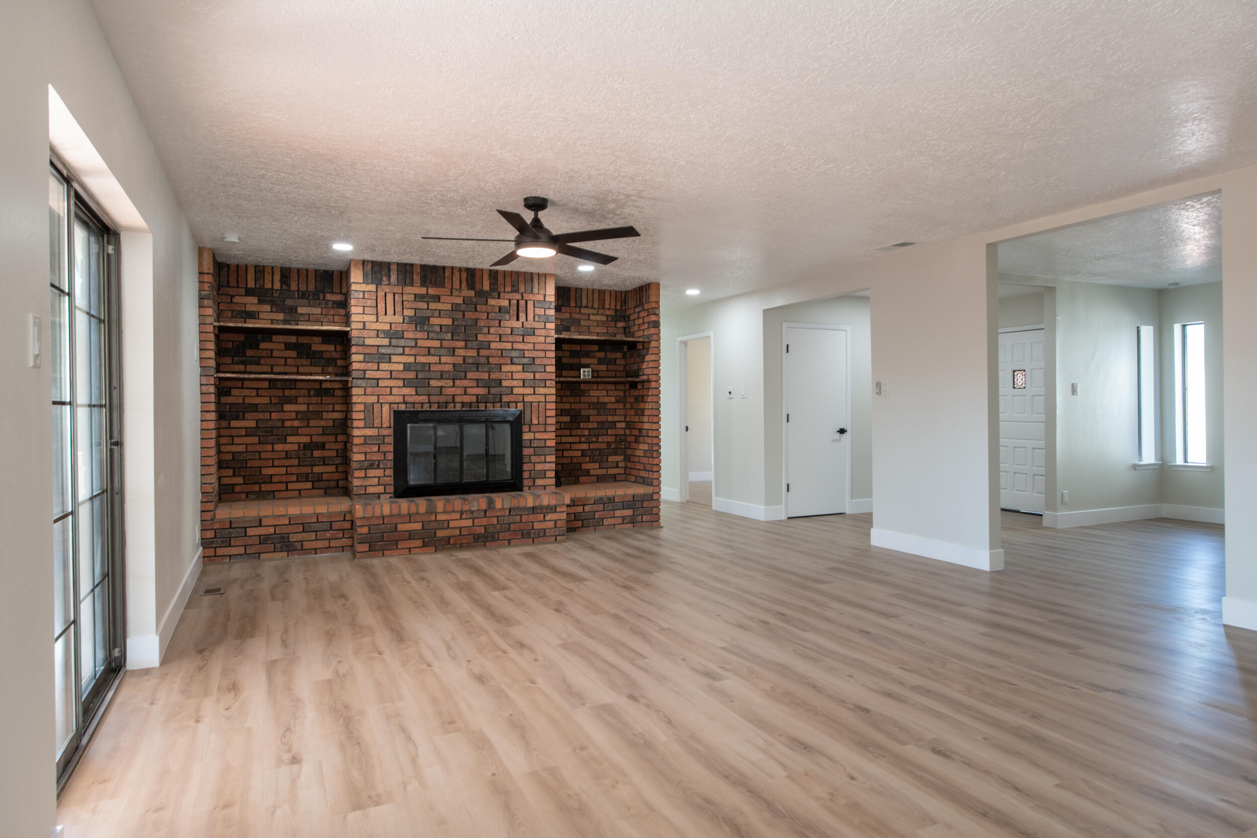 5207 FAIRFAX Drive NW
