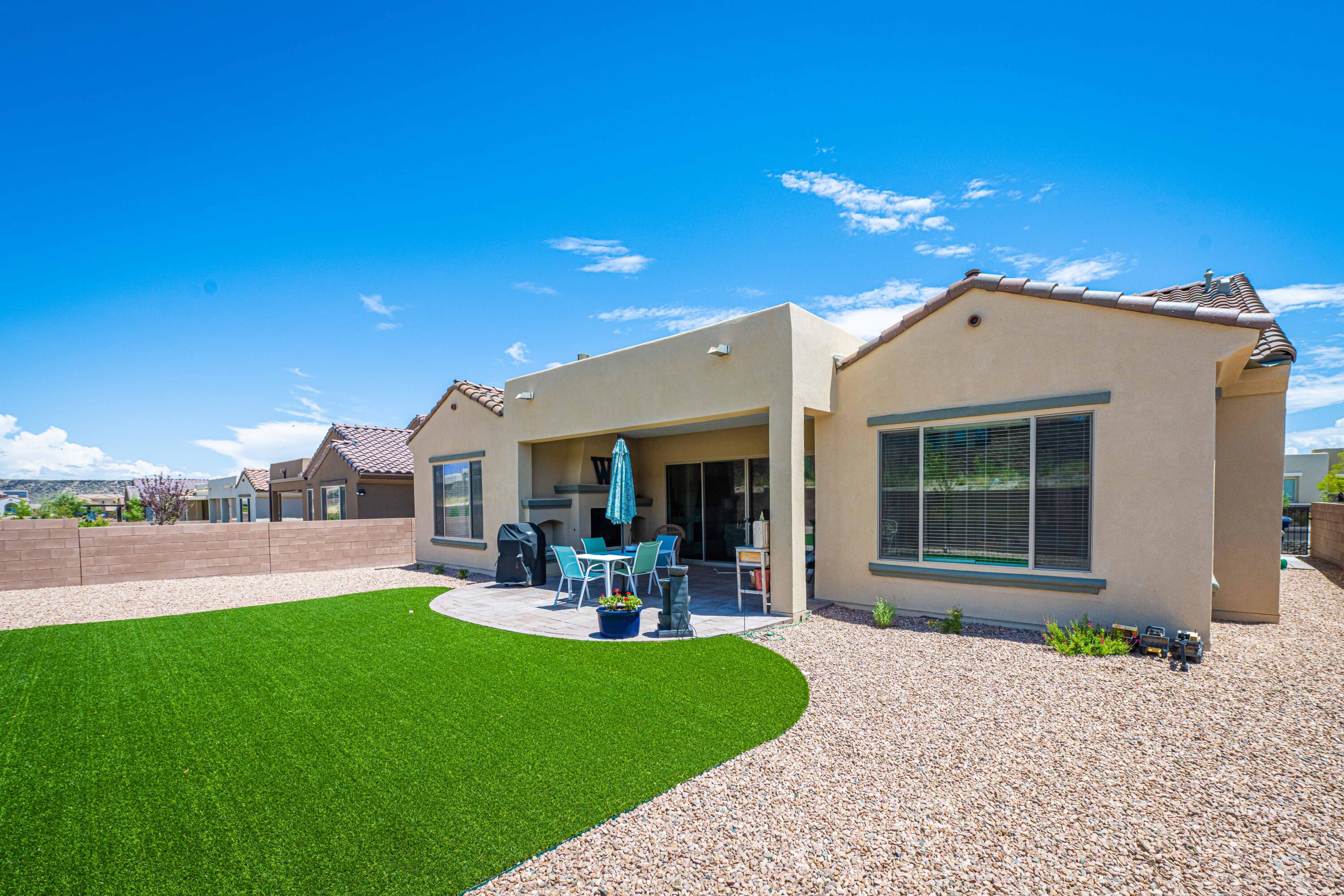 1815 PEBBLE CREEK Trail NW