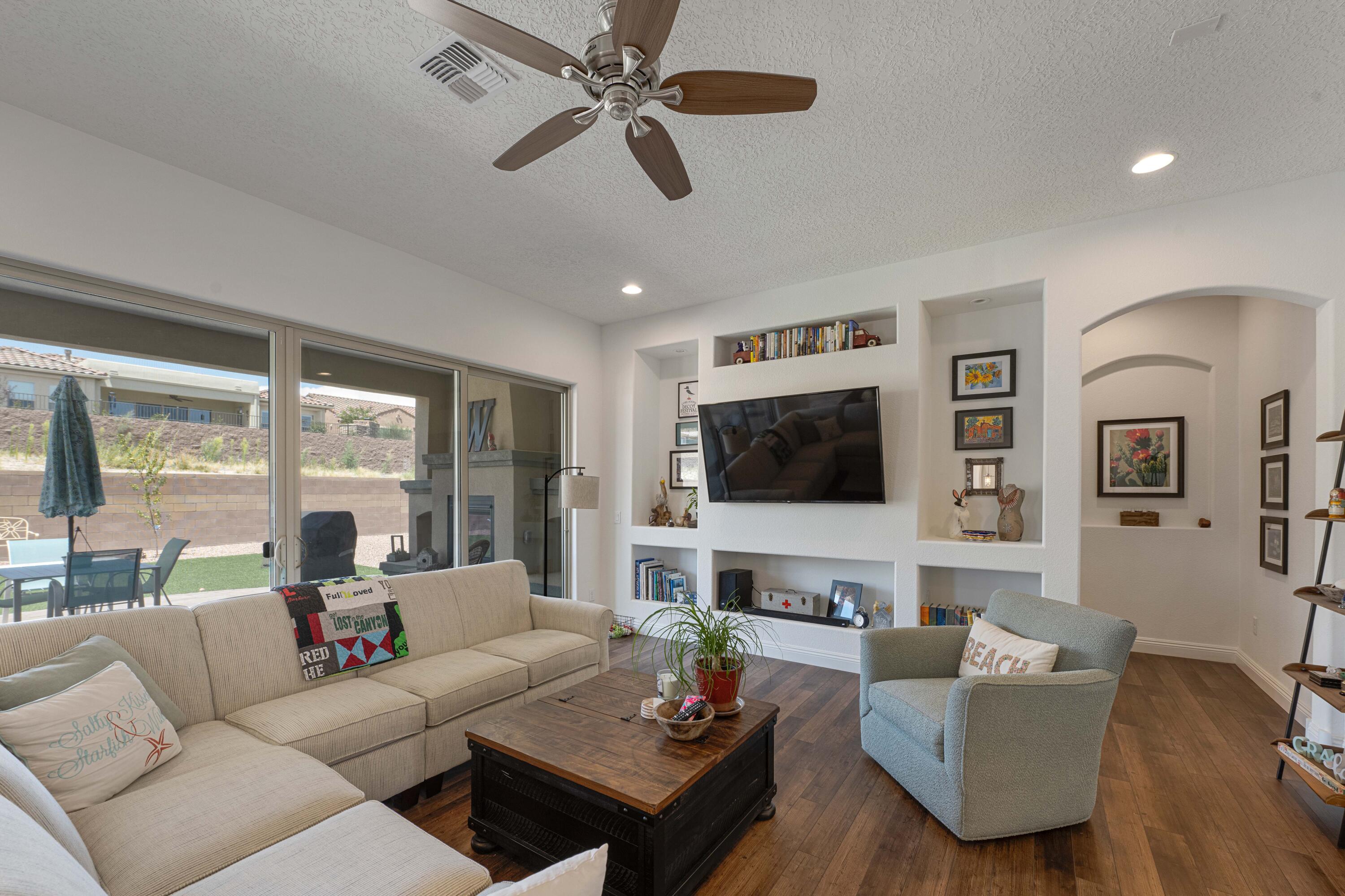 1815 PEBBLE CREEK Trail NW