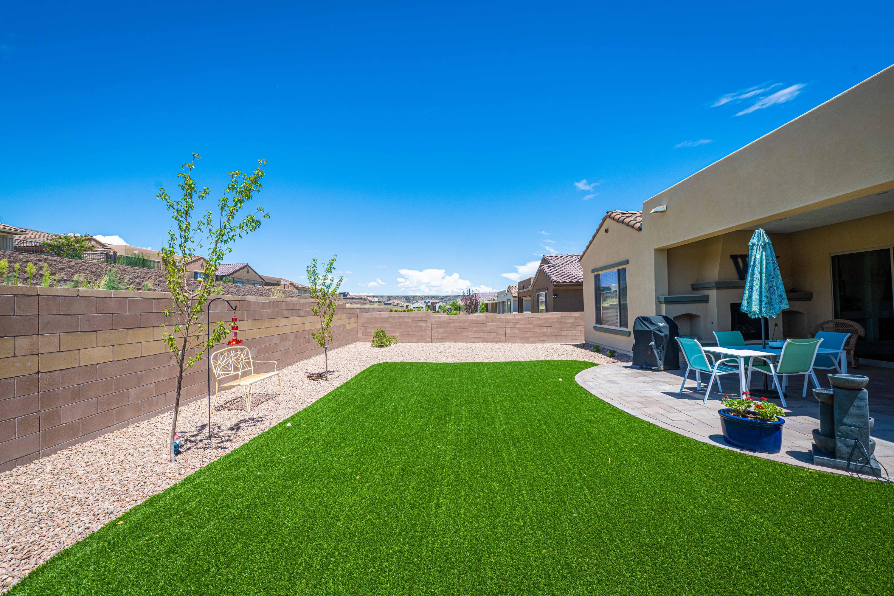1815 PEBBLE CREEK Trail NW