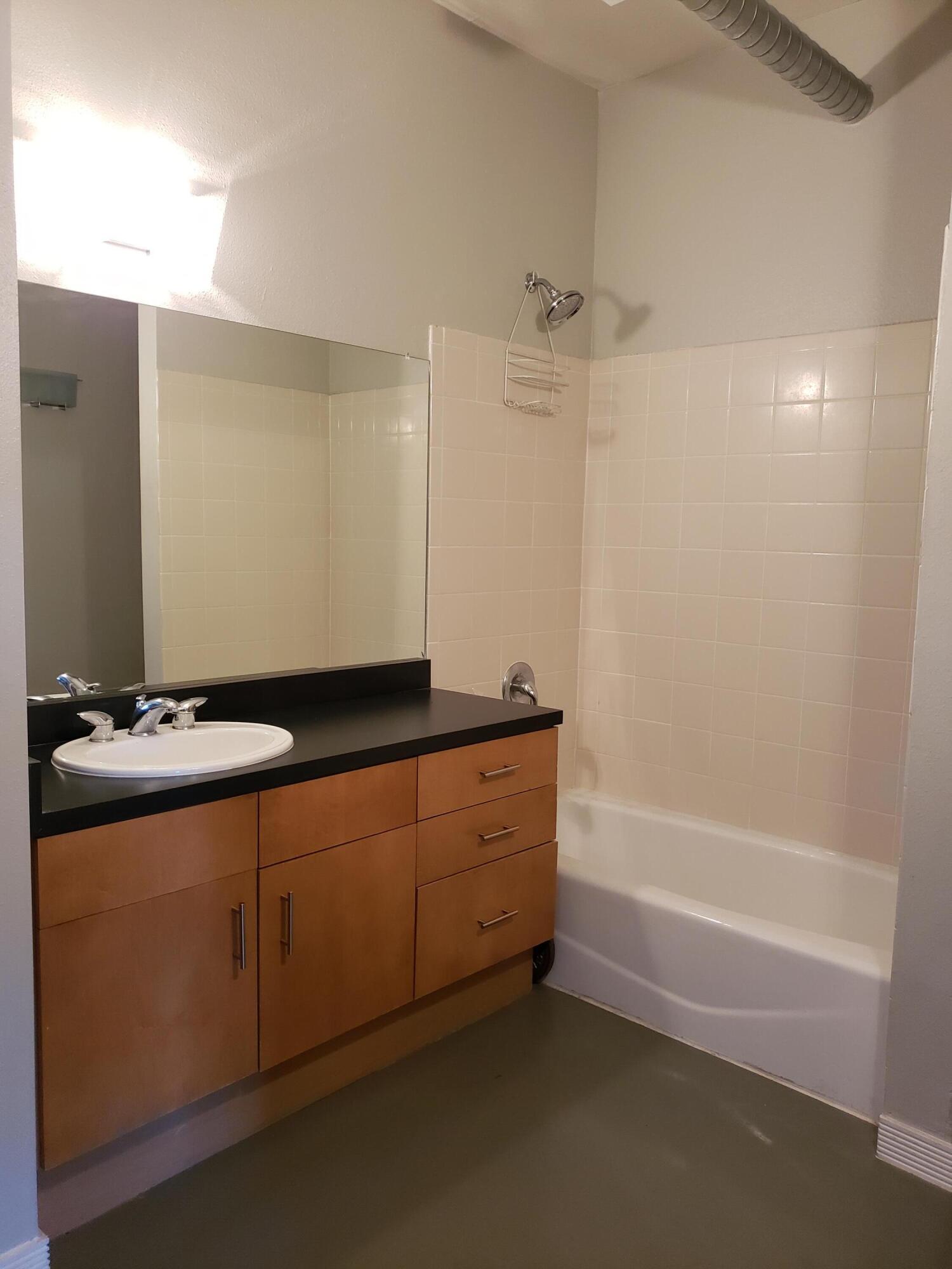 201 Arno Street NE Unit: 401