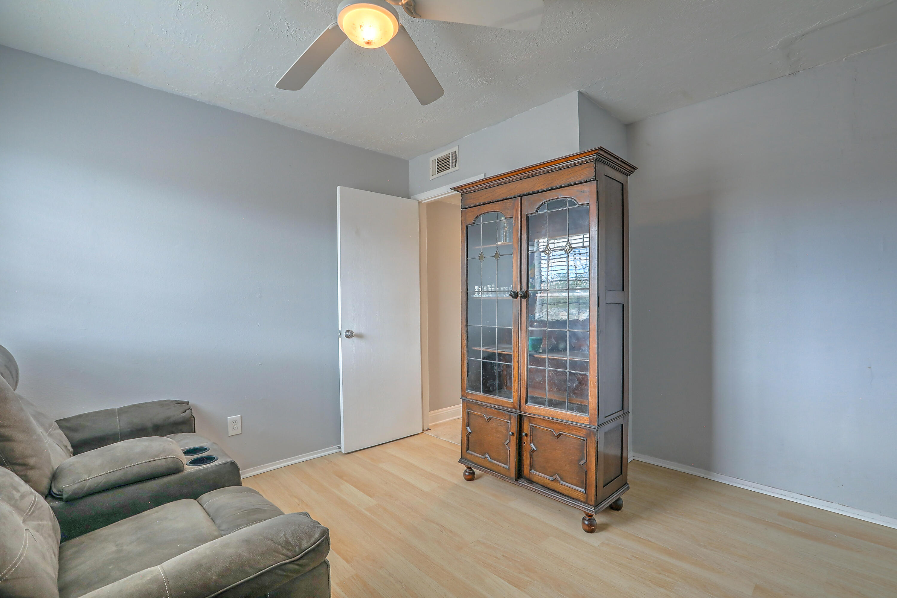 195 TIMOR Road SE