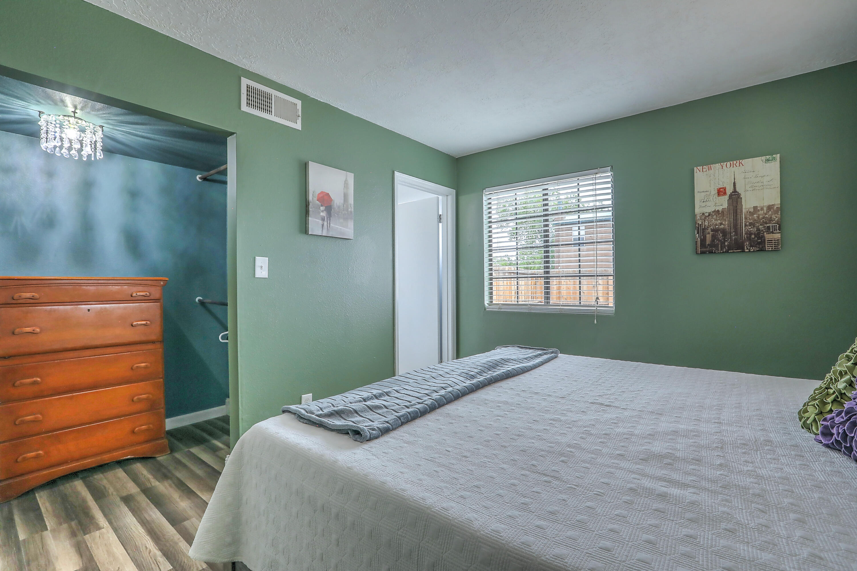 195 TIMOR Road SE