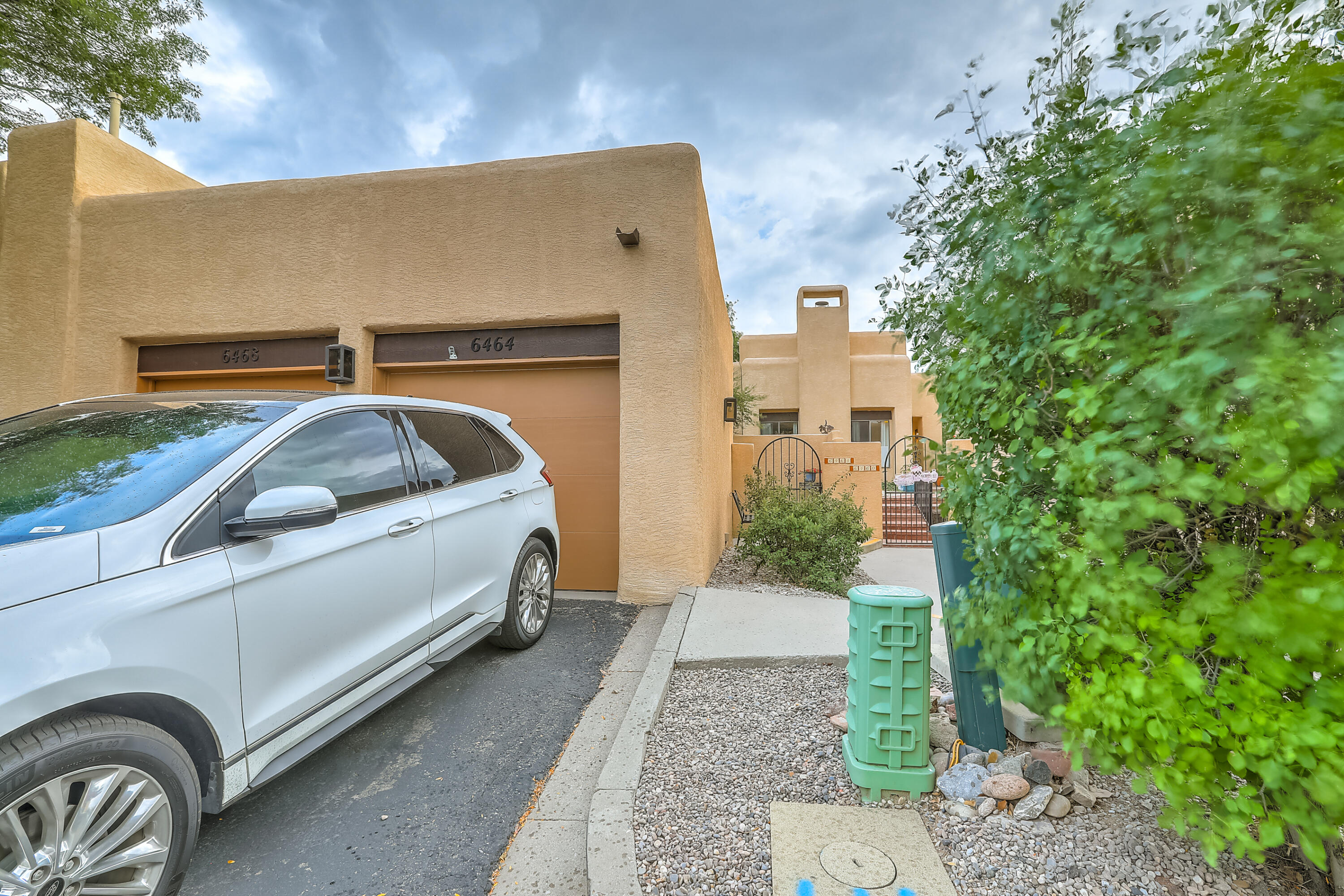 6464 MONTE SERRANO NE