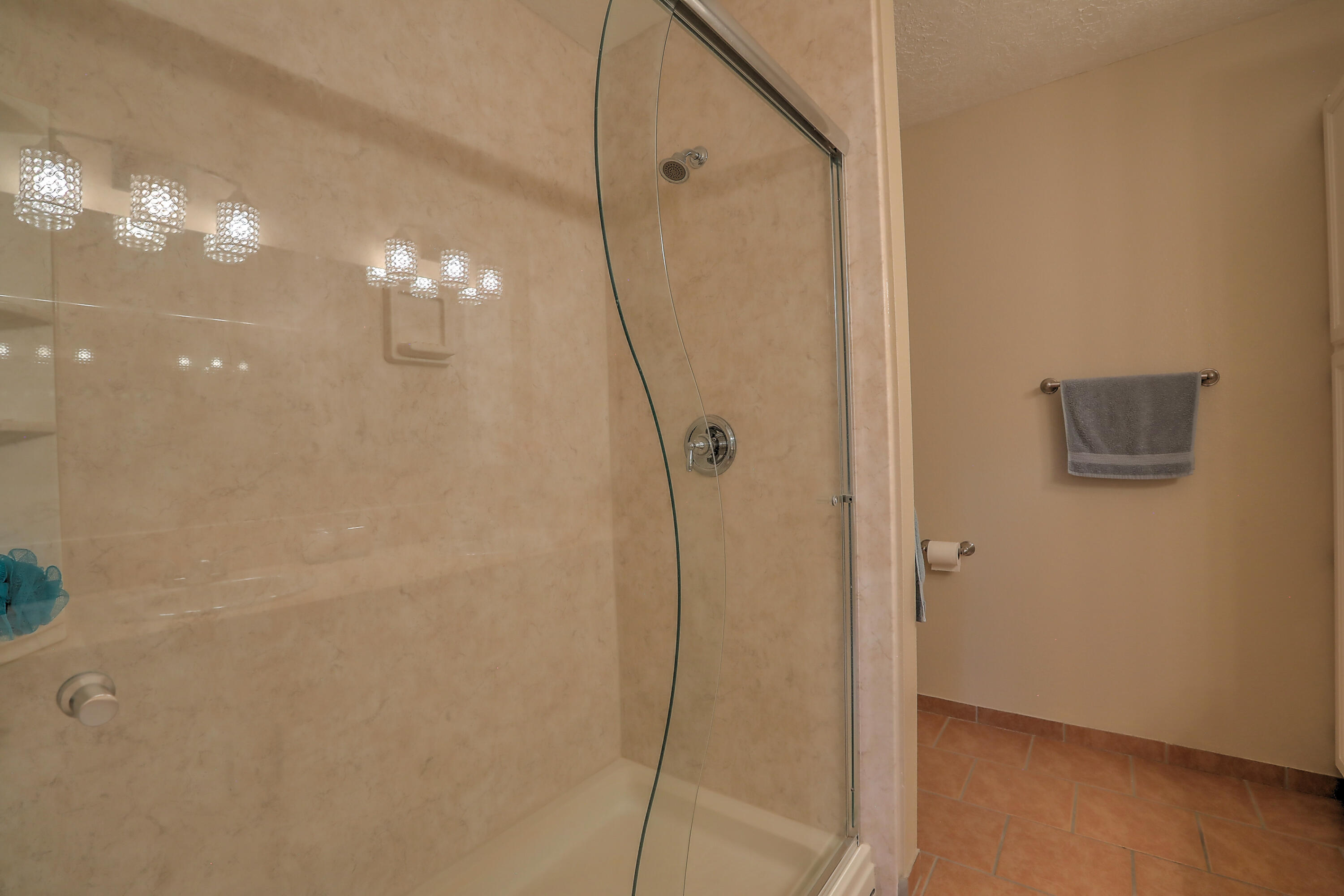6464 MONTE SERRANO NE