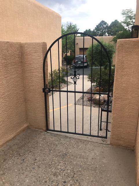 6464 MONTE SERRANO NE