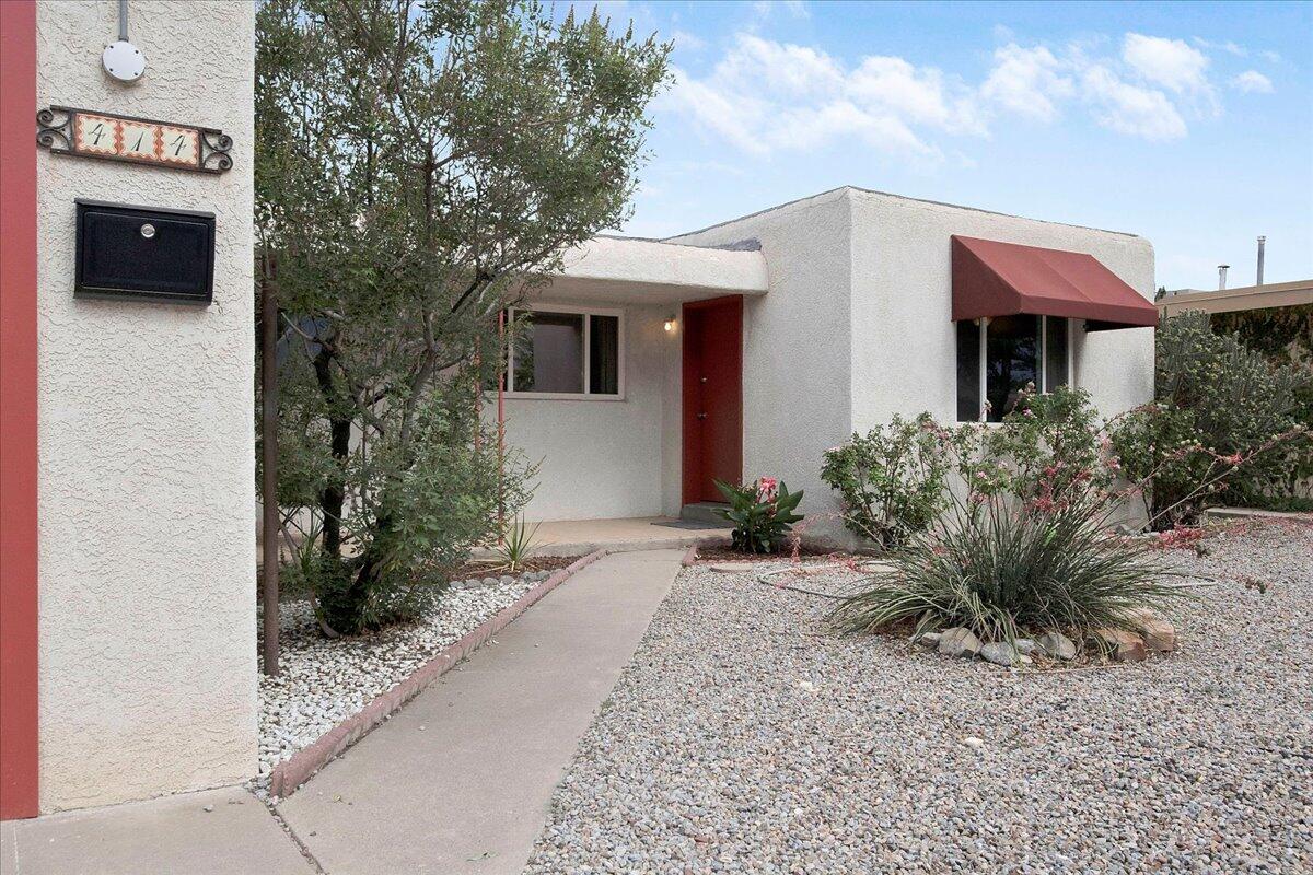 414 Mesilla NE