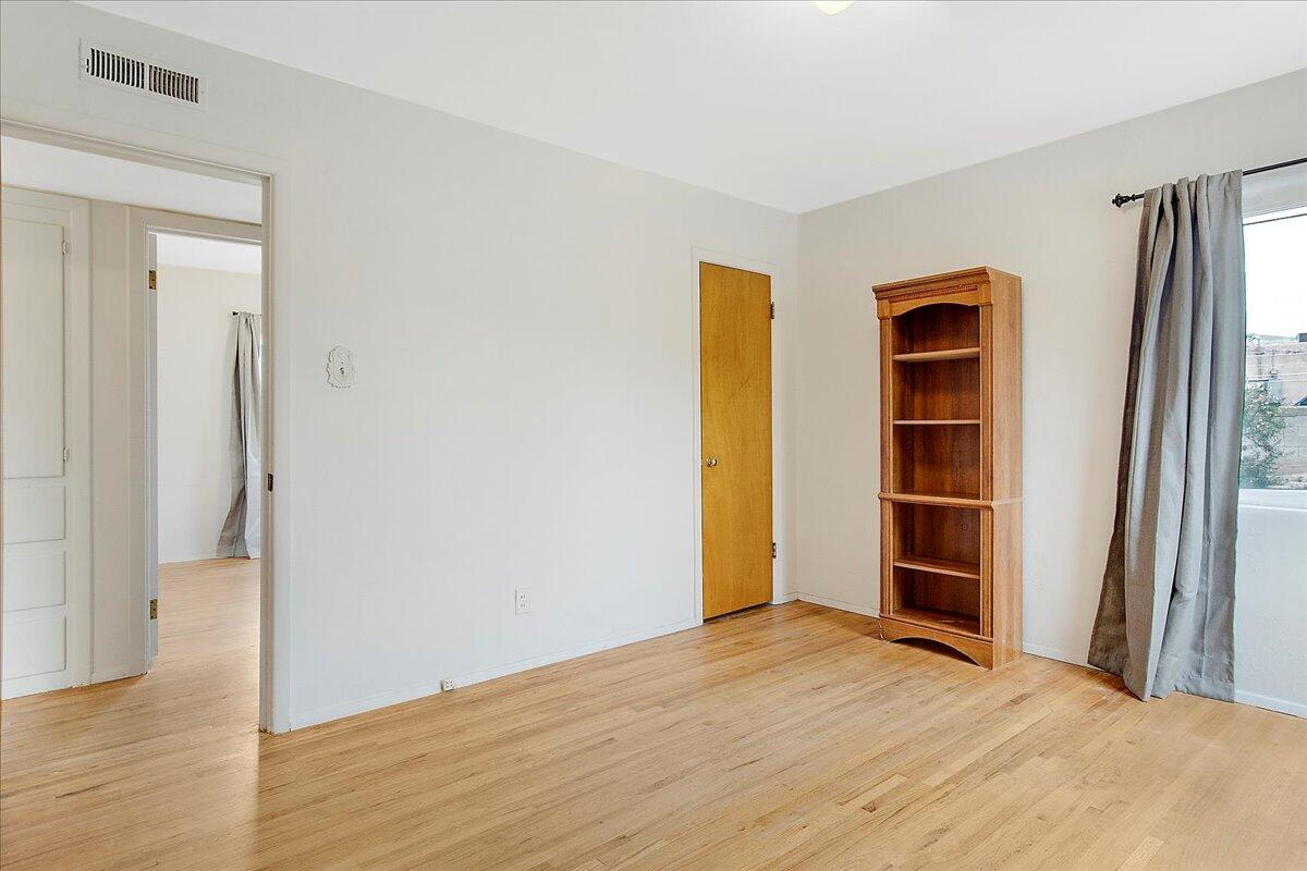 414 Mesilla NE
