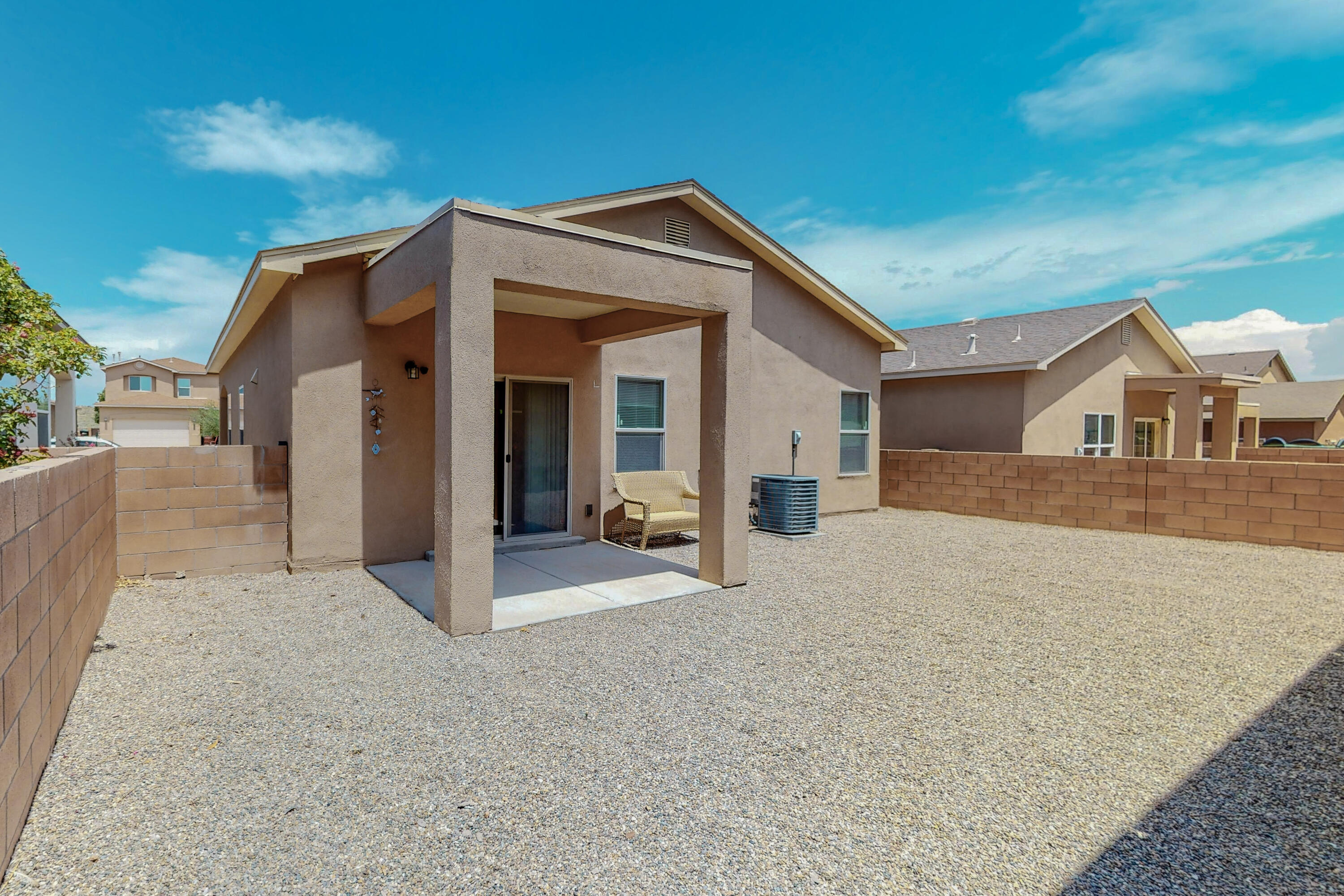 2956 WILDER Loop NE