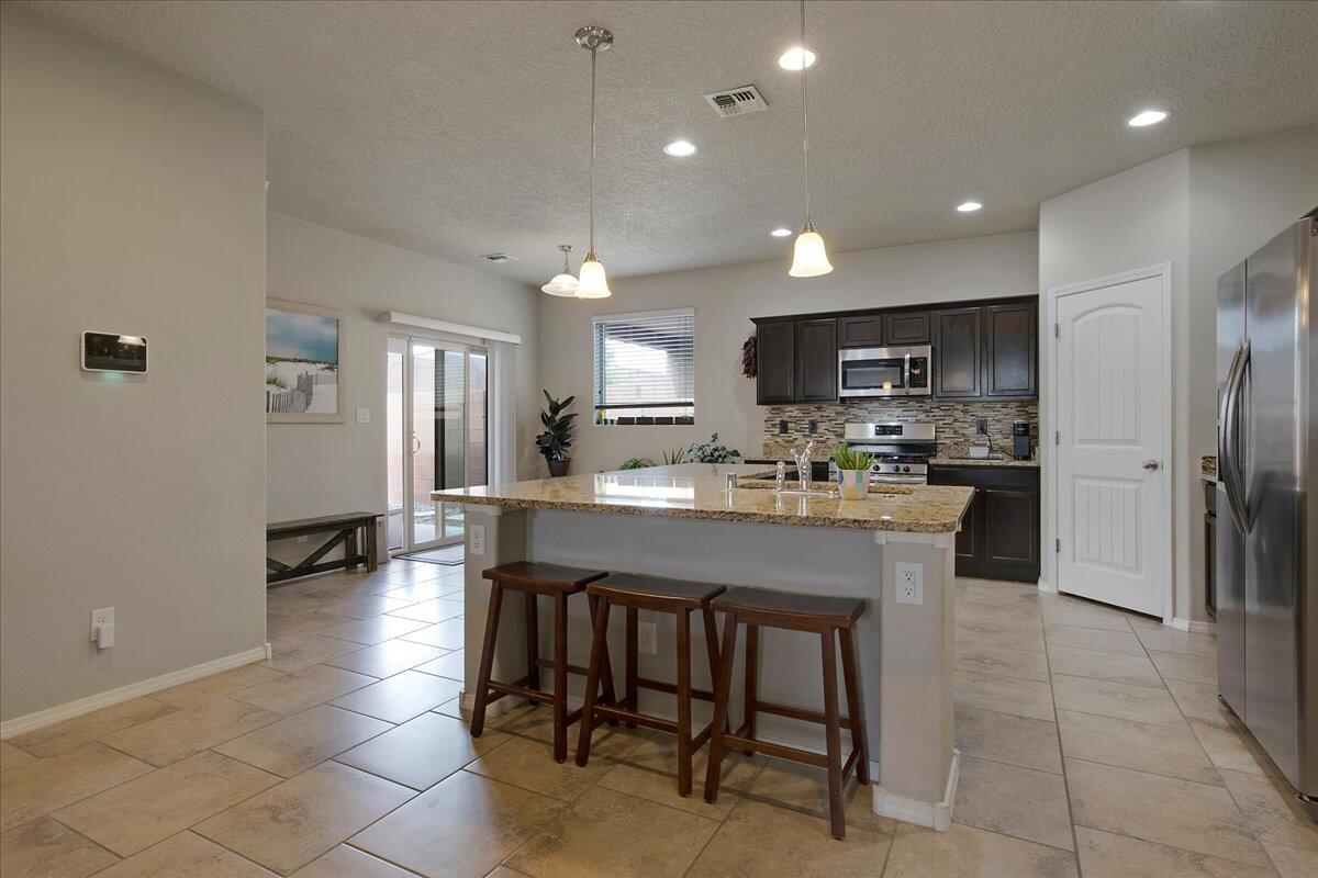6920 NAPOLEON Road NE