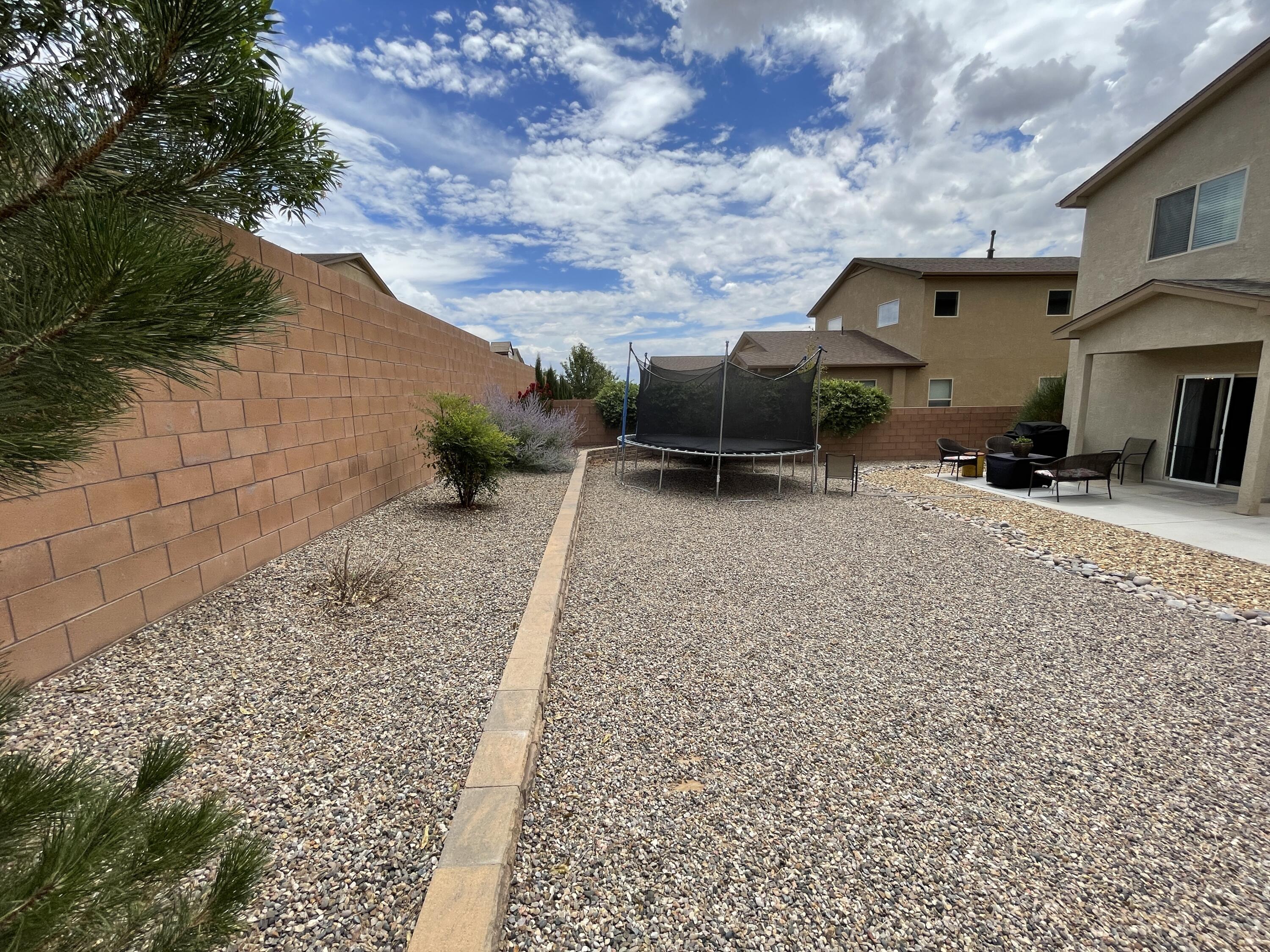 1874 Goldenflare Loop NE