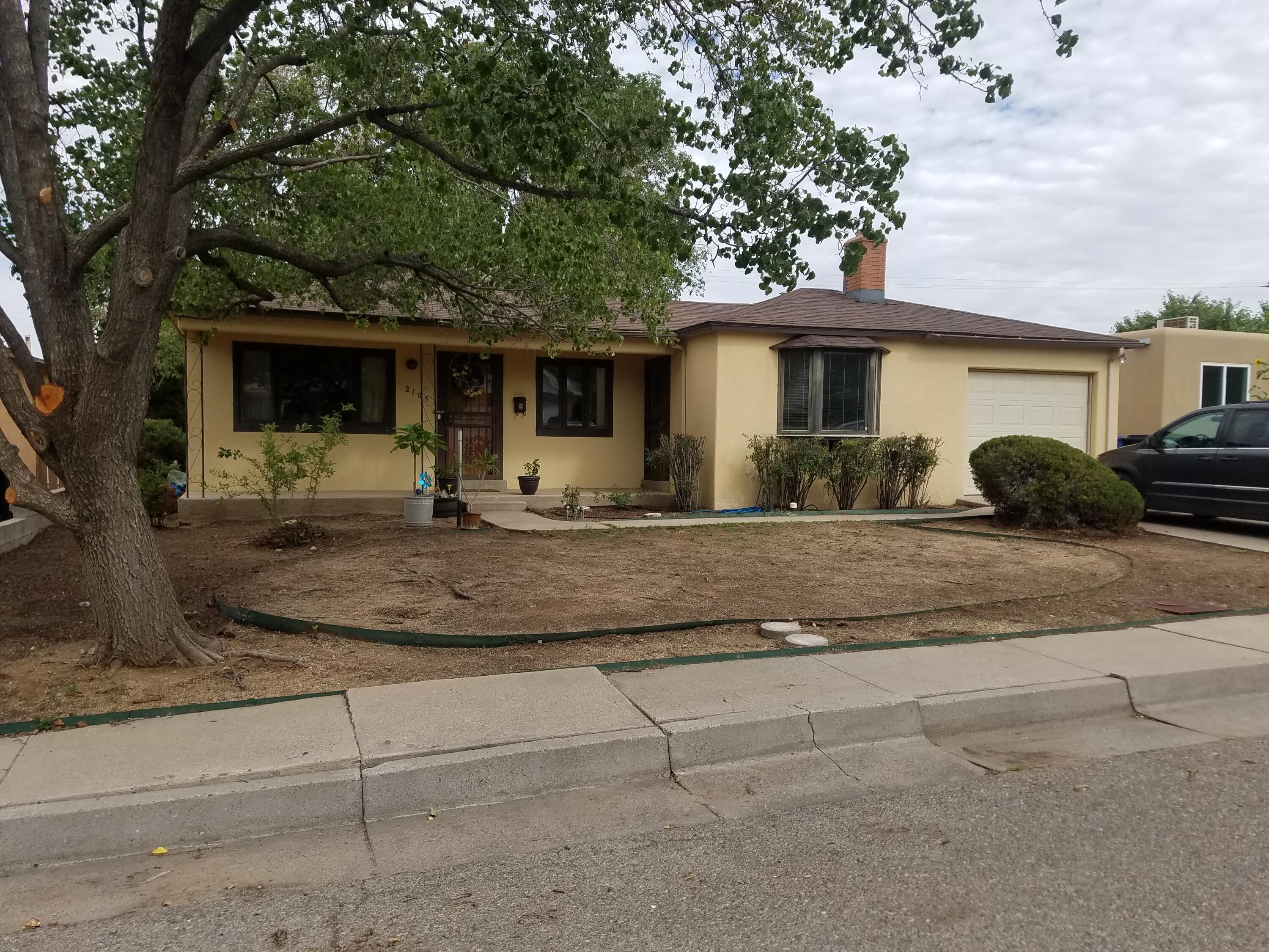 2105 DOROTHY Street NE