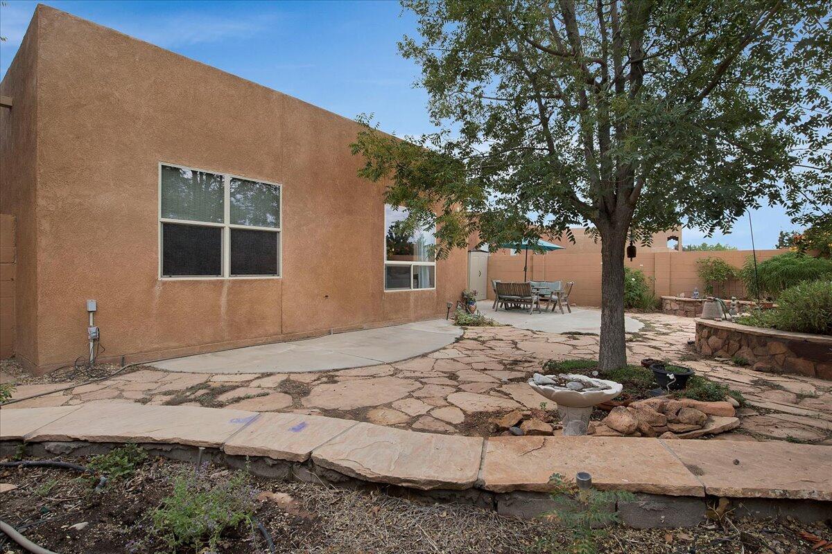 7712 CALLE CARISMA NE