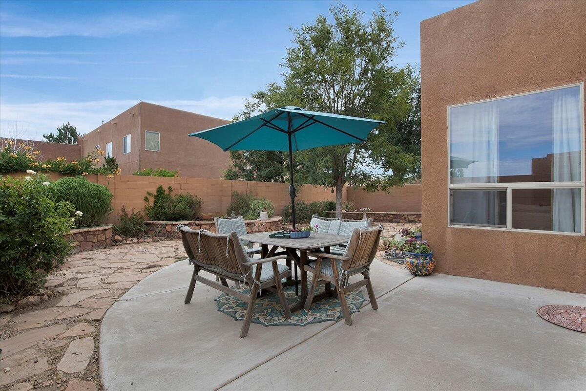 7712 CALLE CARISMA NE