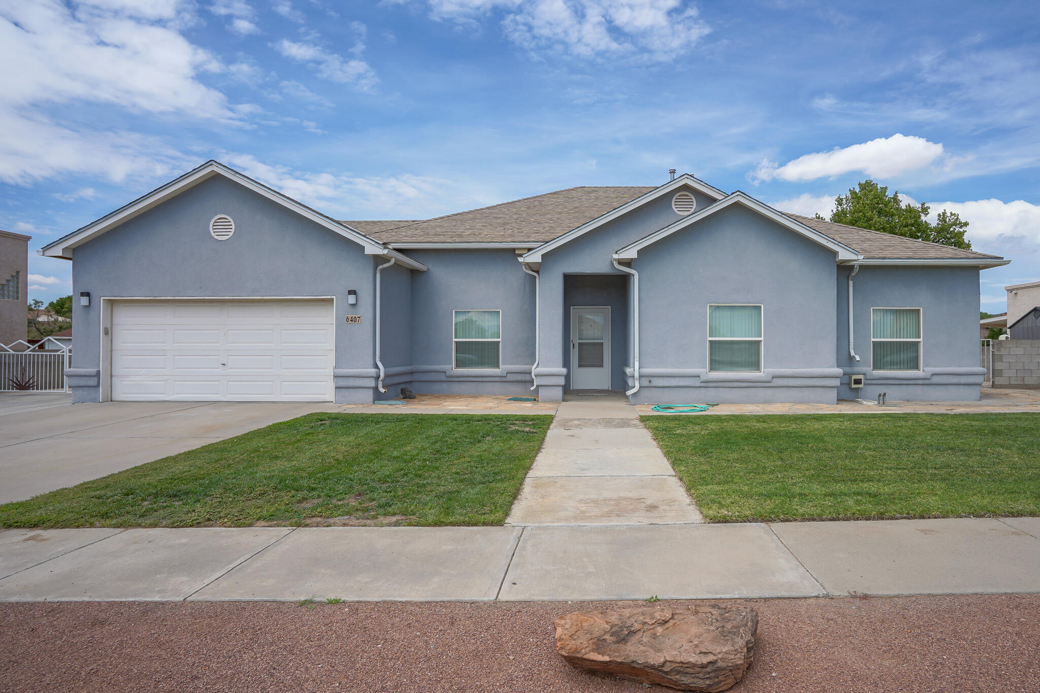 6407 THUNDERBIRD Circle NW
