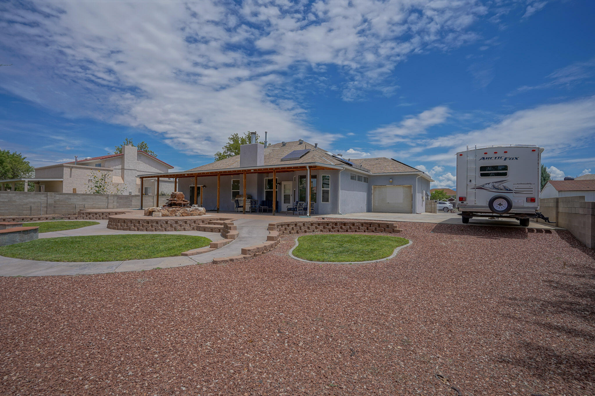 6407 THUNDERBIRD Circle NW