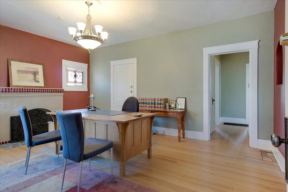 315 8TH Street SW
