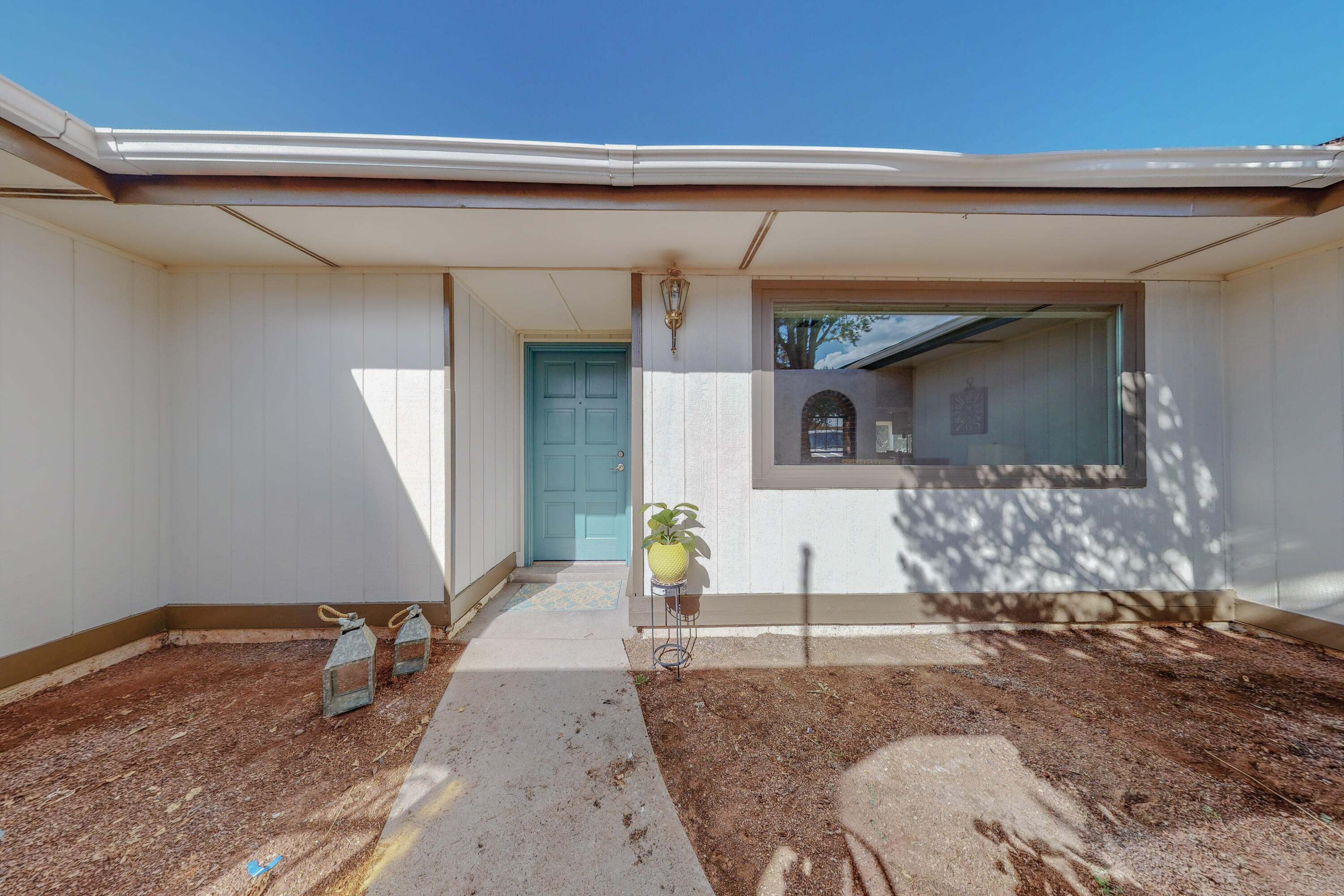5305 RAWLINGS Road NE