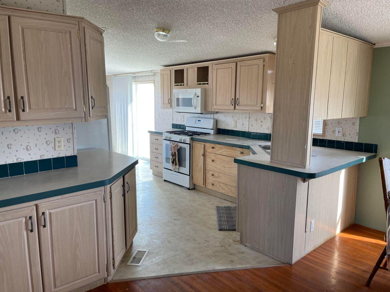 3 SALADO Avenue