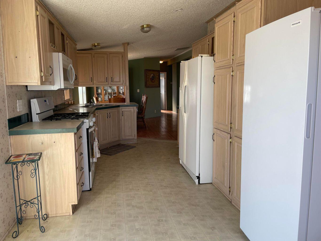 3 SALADO Avenue