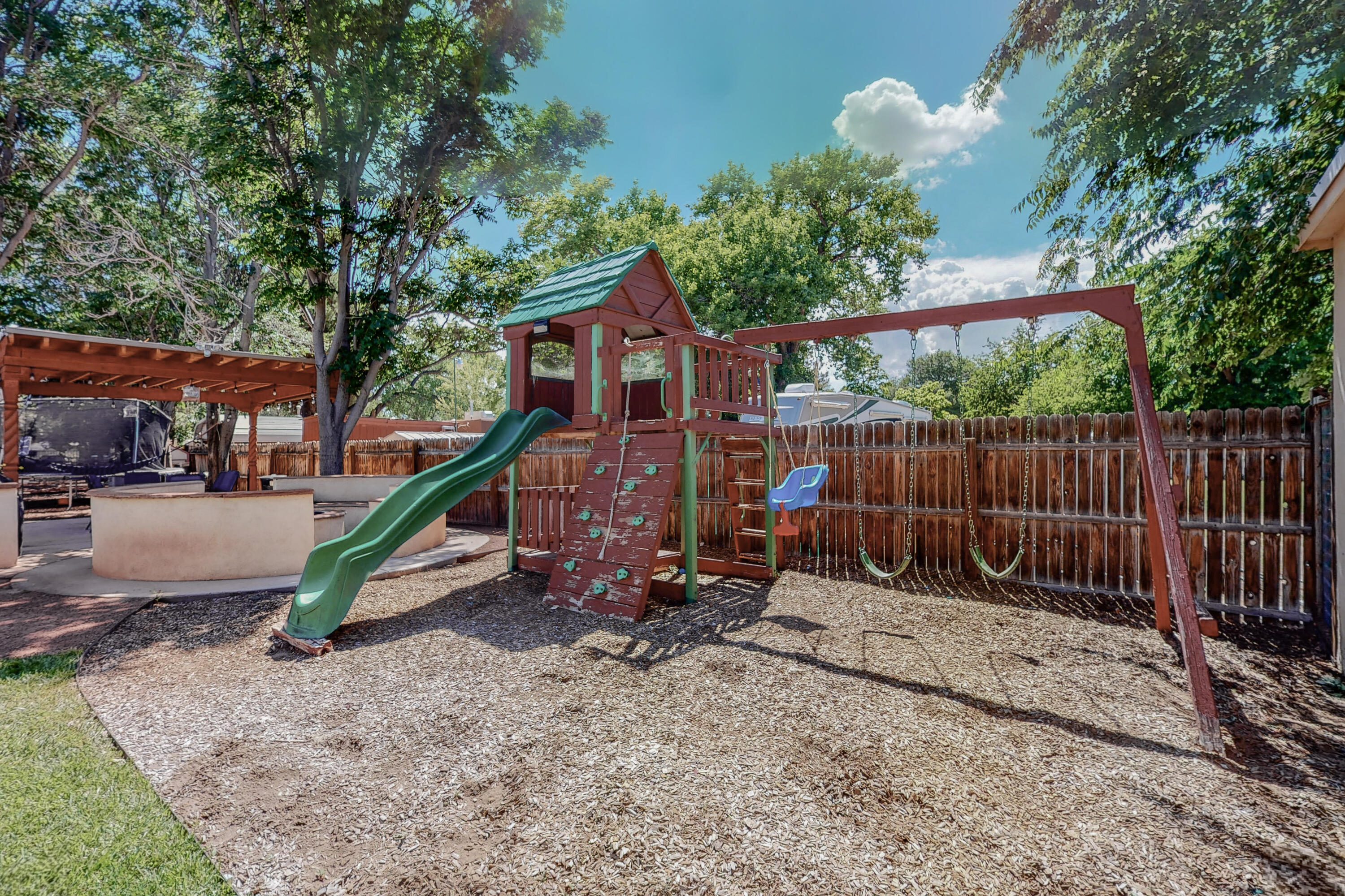 2333 GAY Avenue SW