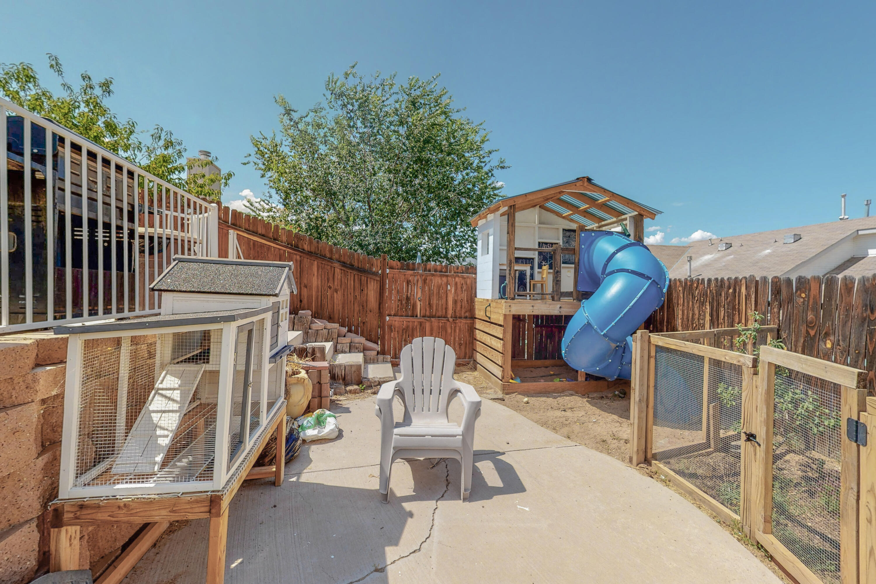 4925 CUTTING Avenue NW