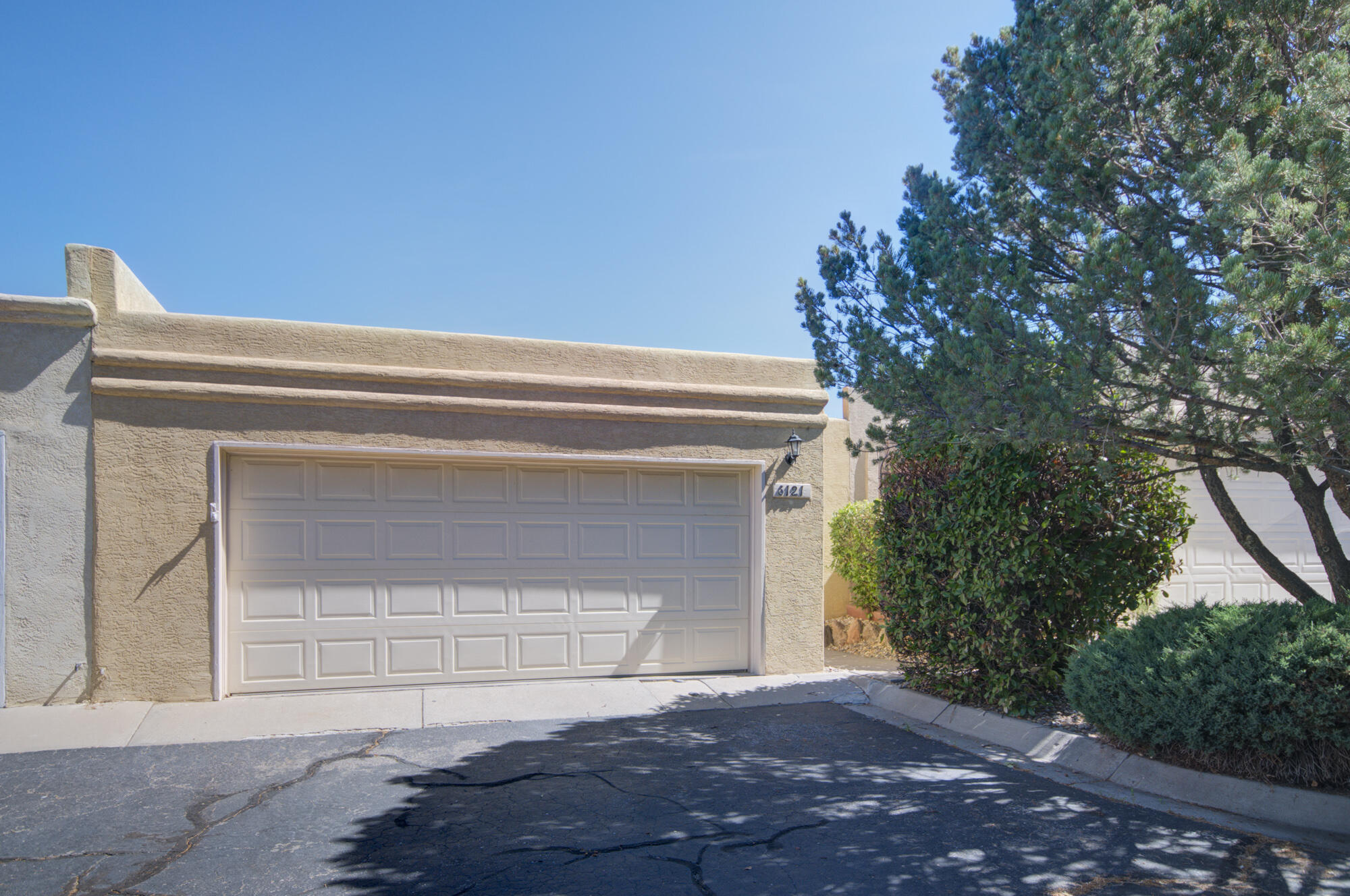 6121 DEL CAMPO Place NE