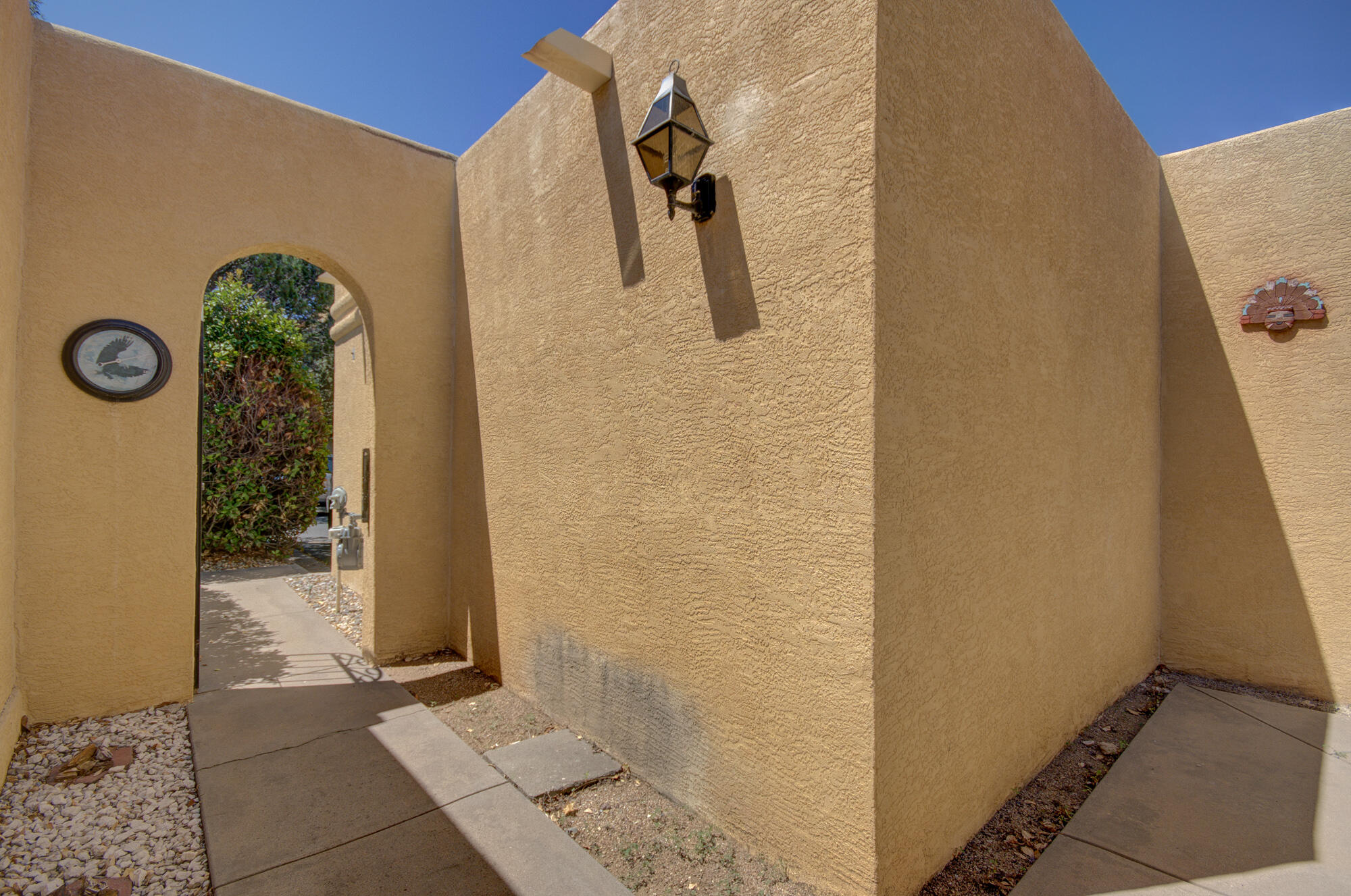 6121 DEL CAMPO Place NE