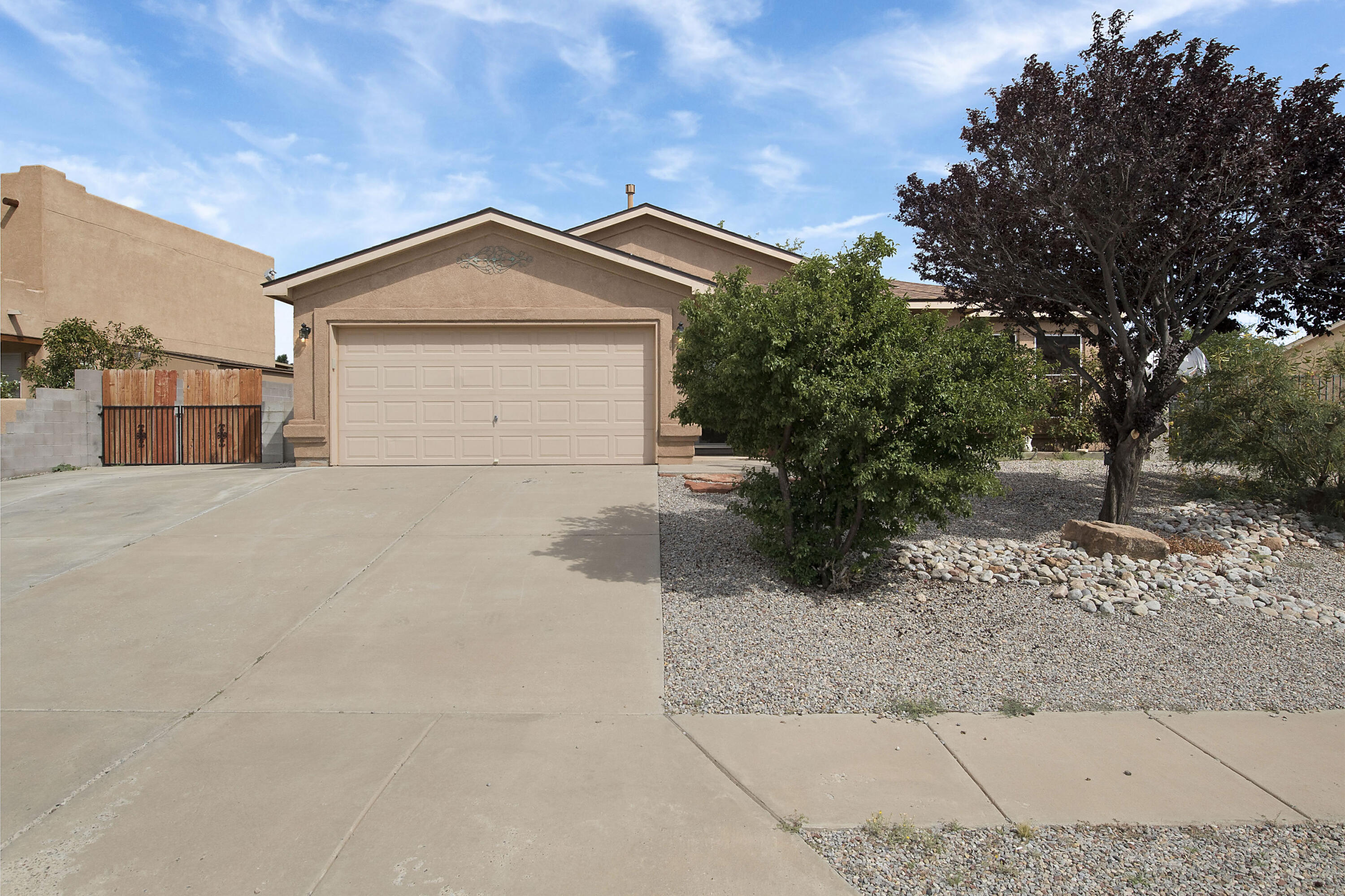 5031 WOODHAVEN Drive NE