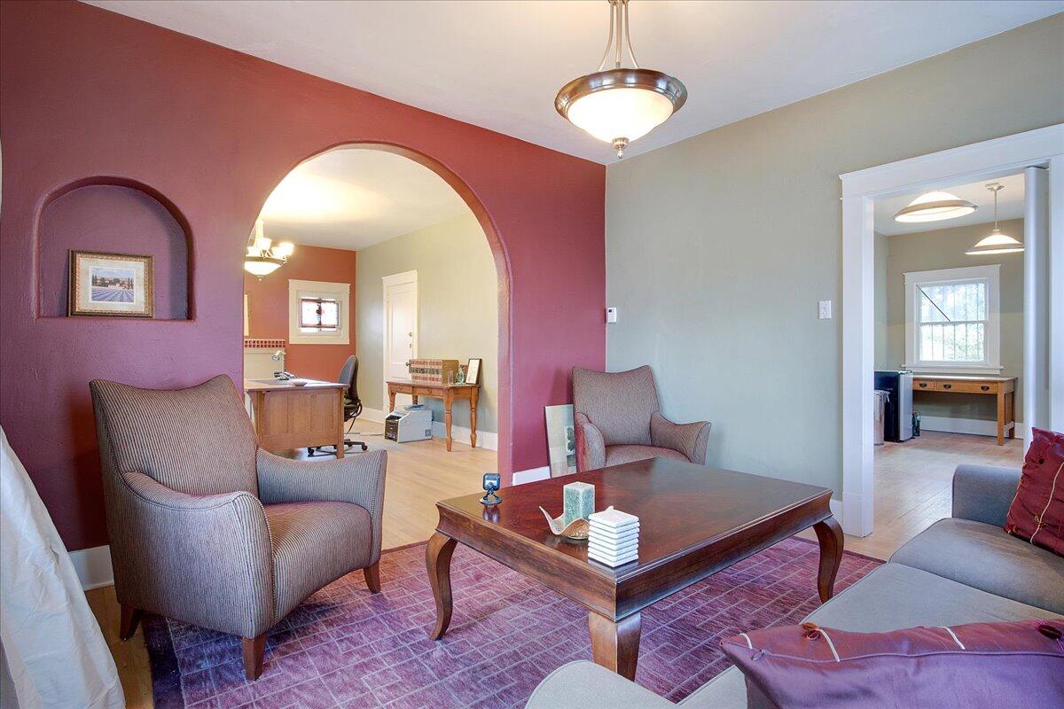 315 8TH Street SW