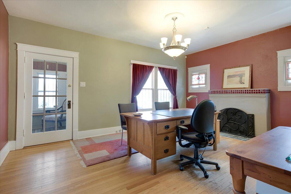315 8TH Street SW