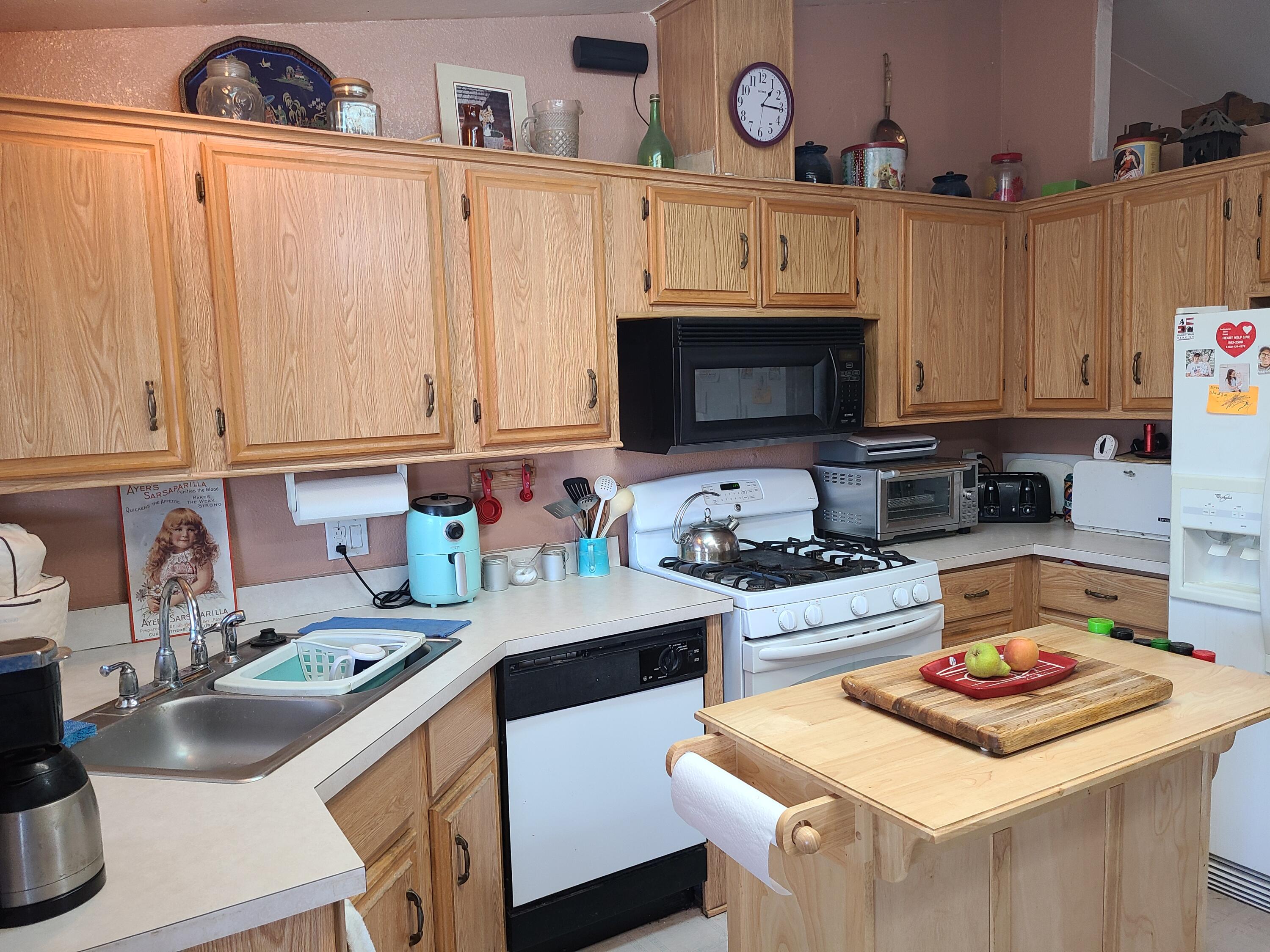 416 Carfax Place SW
