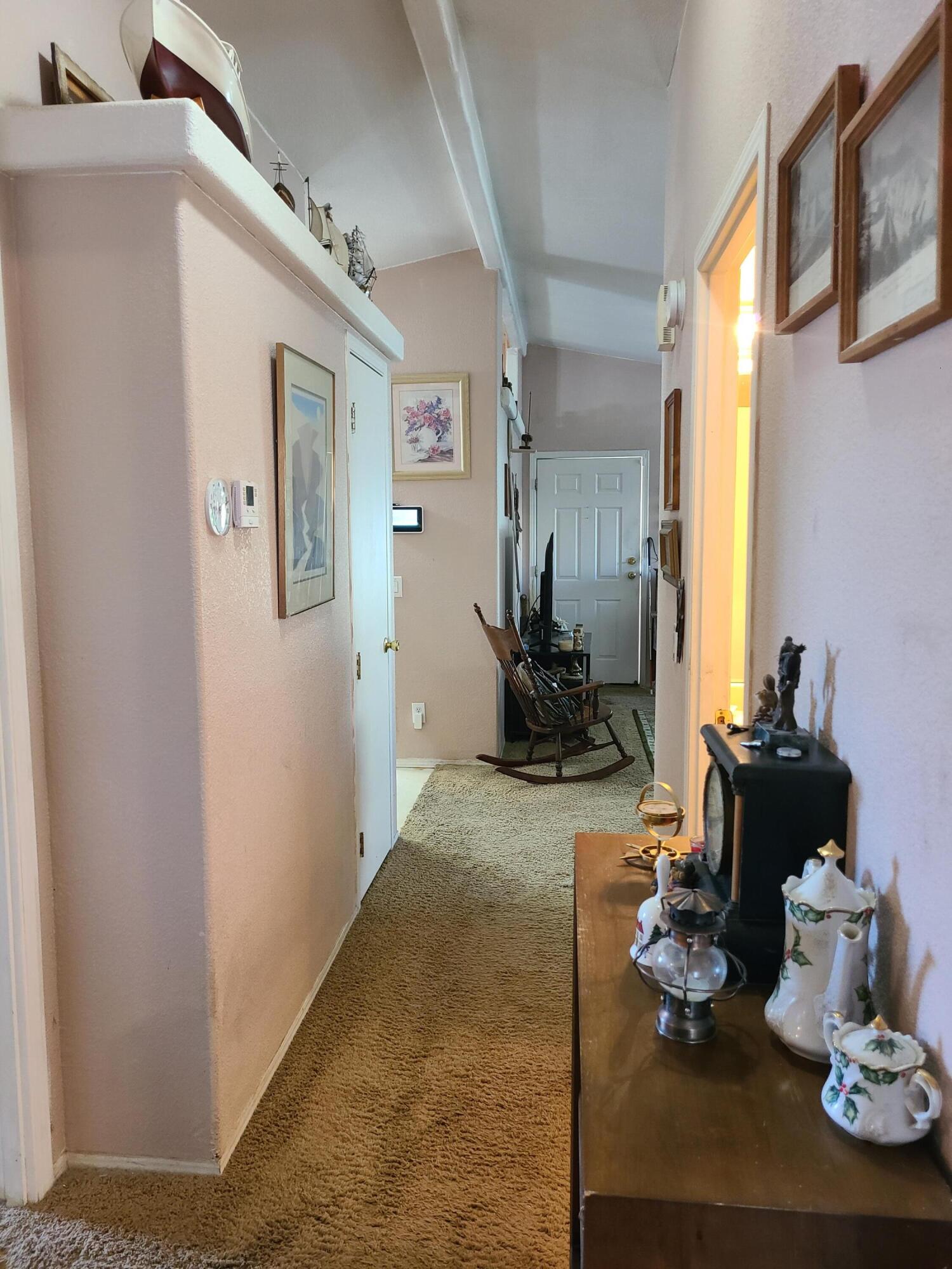416 Carfax Place SW