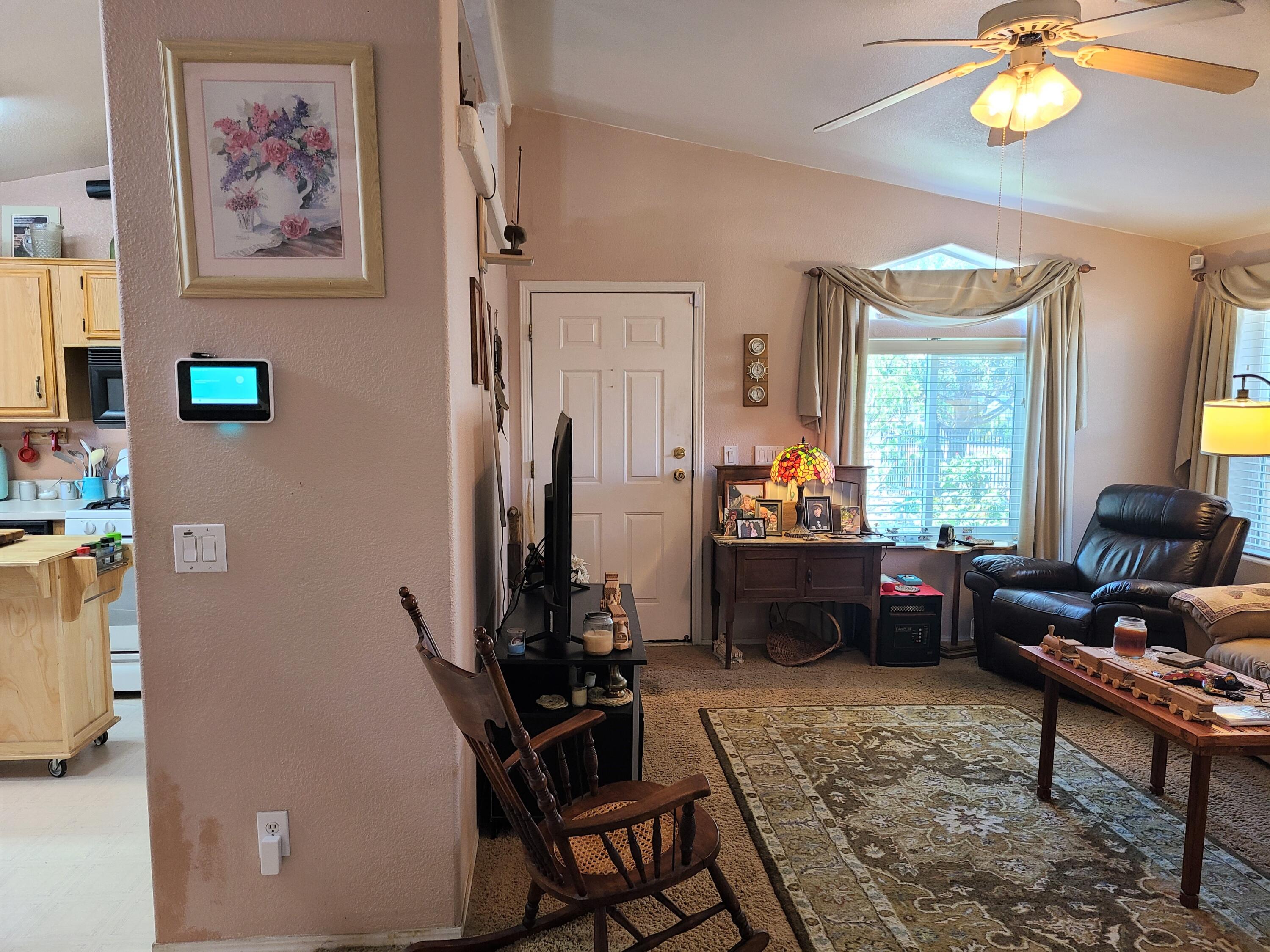 416 Carfax Place SW