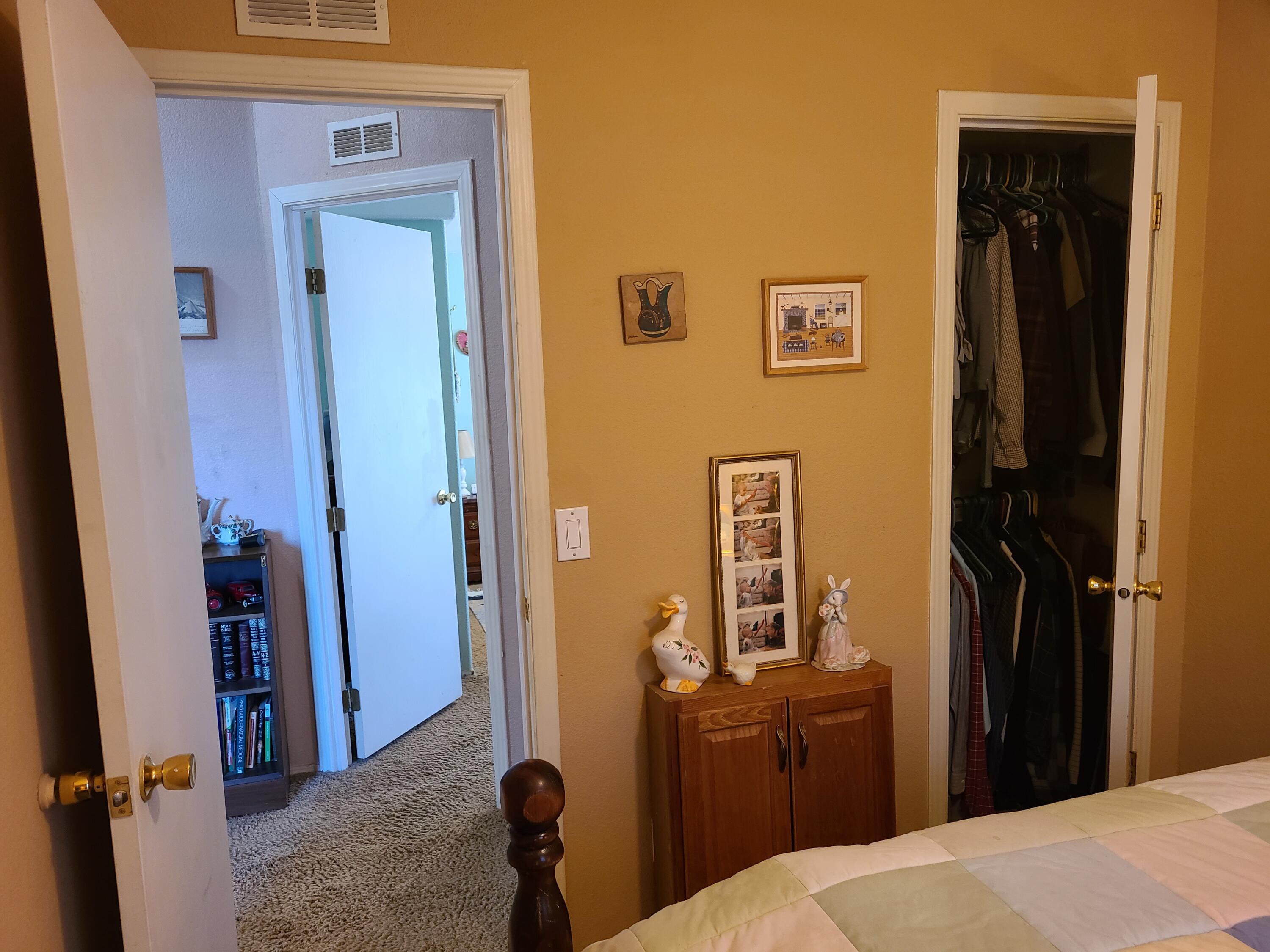 416 Carfax Place SW