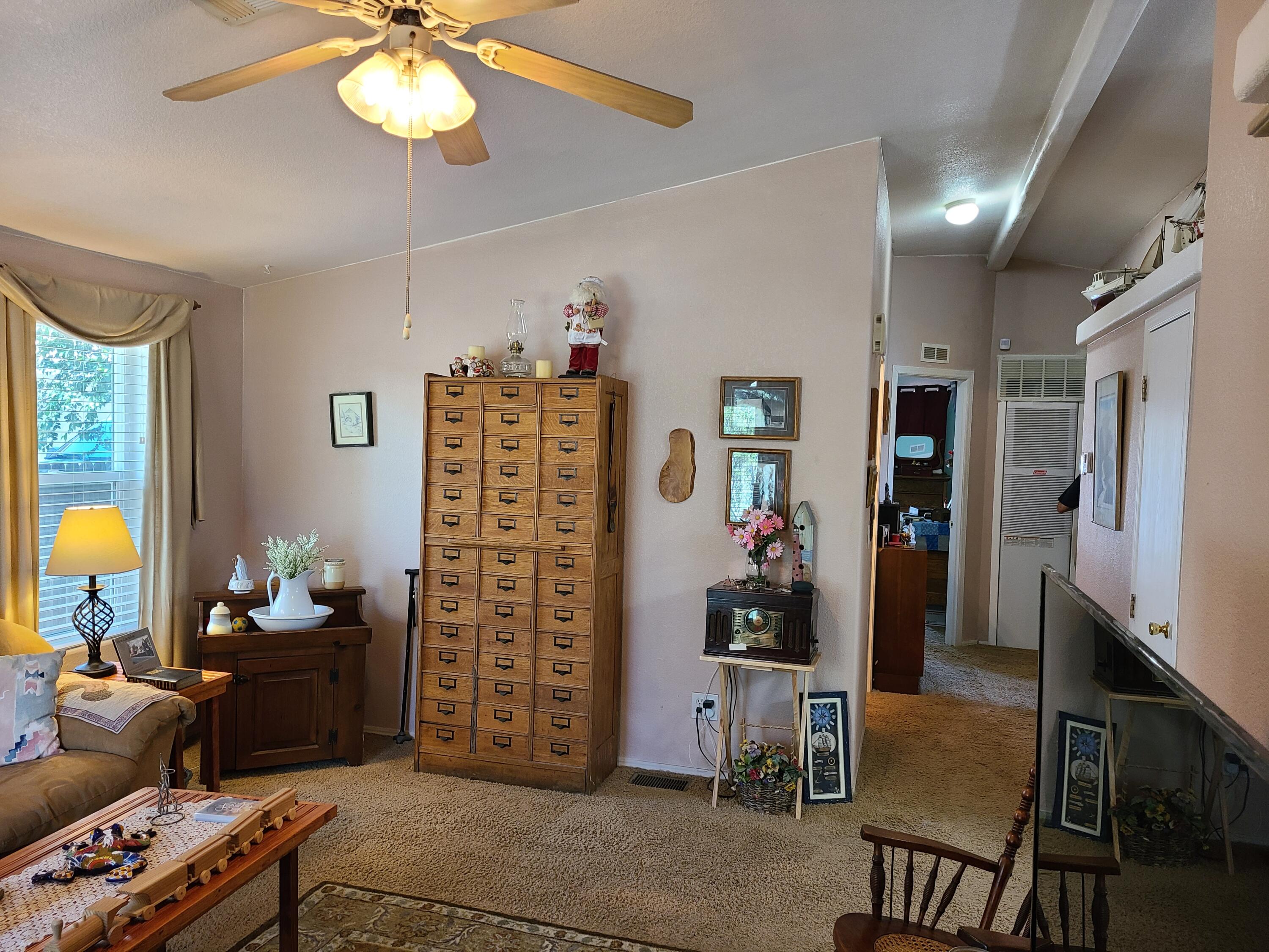 416 Carfax Place SW