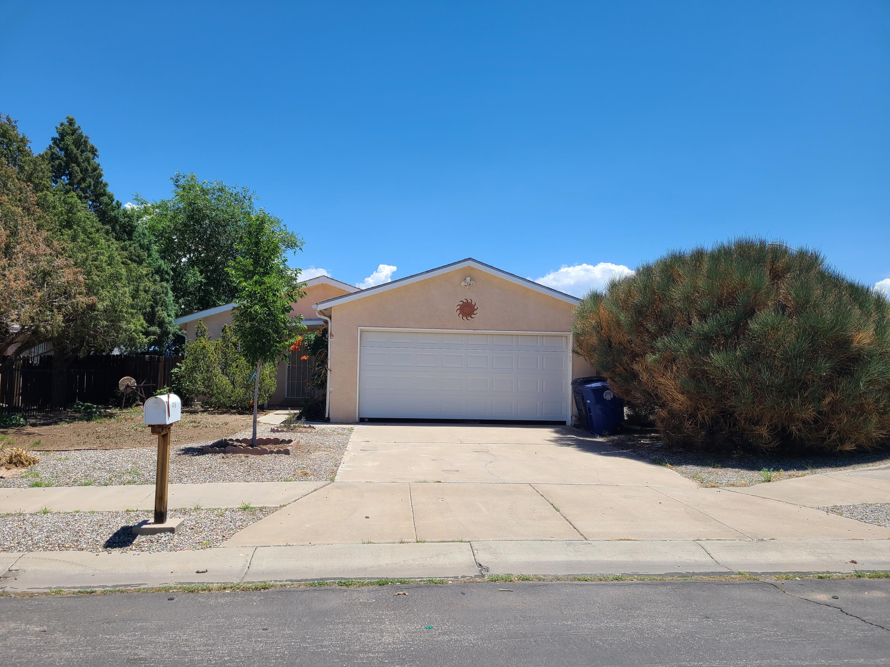 416 Carfax Place SW