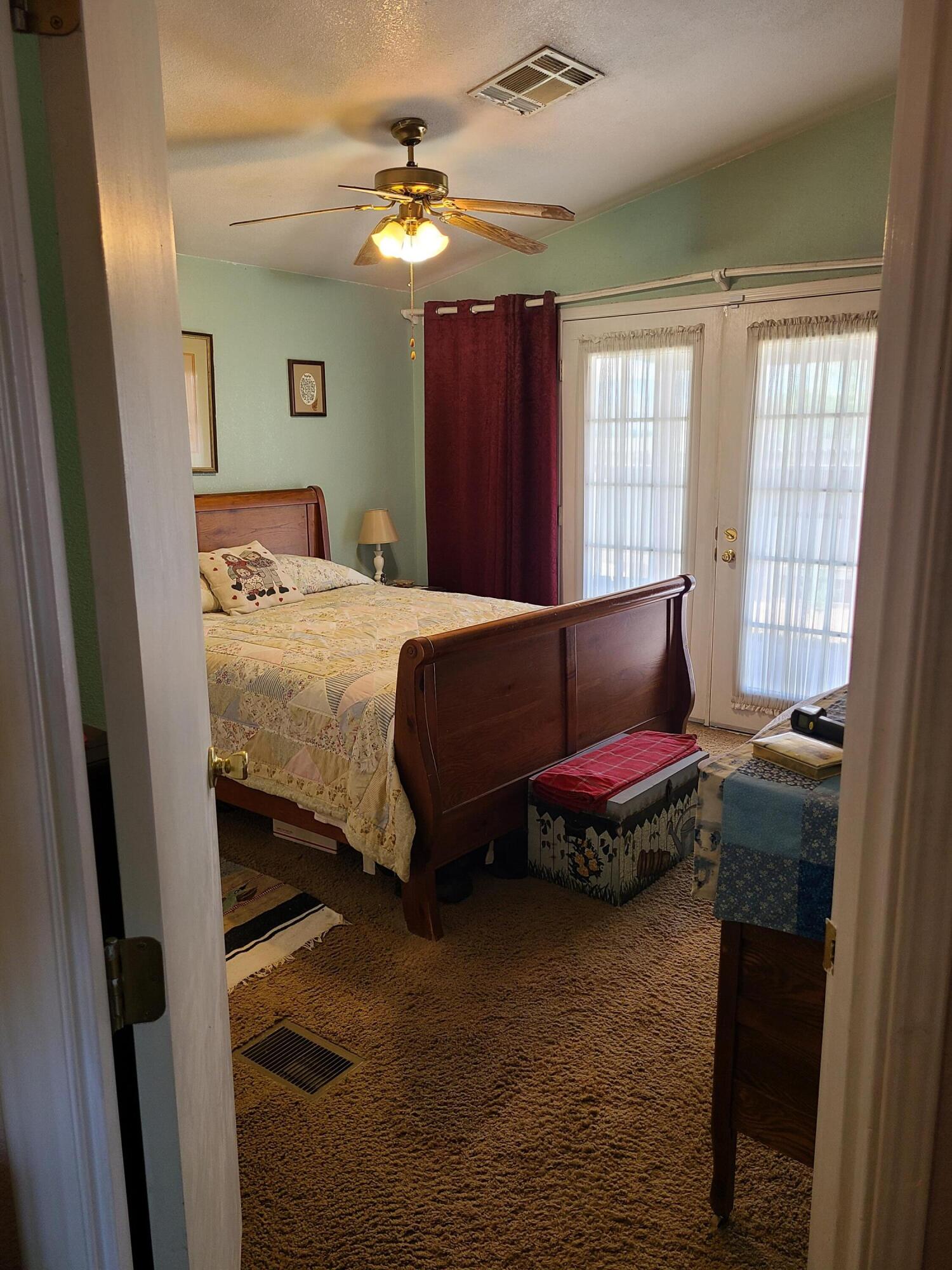 416 Carfax Place SW