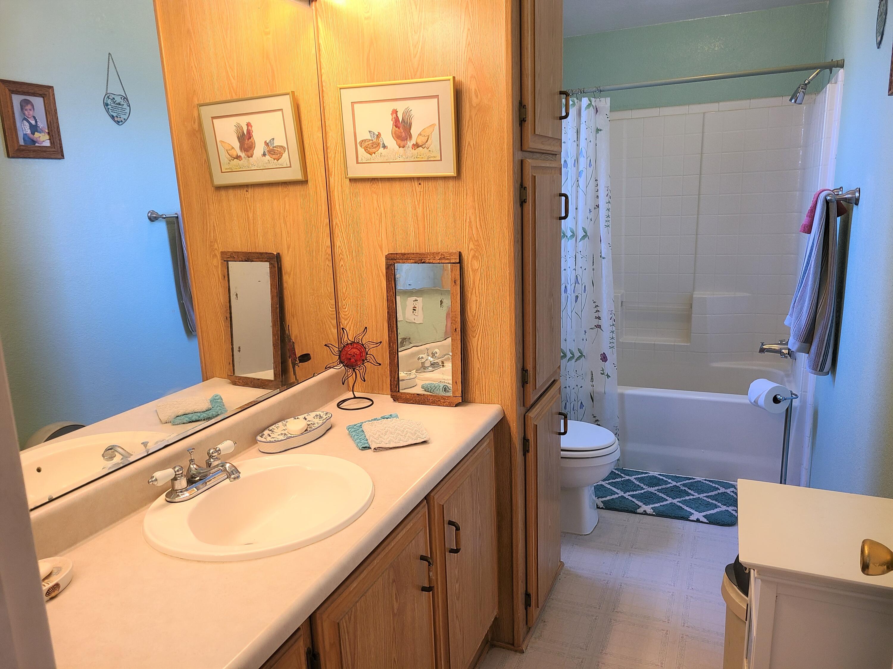 416 Carfax Place SW