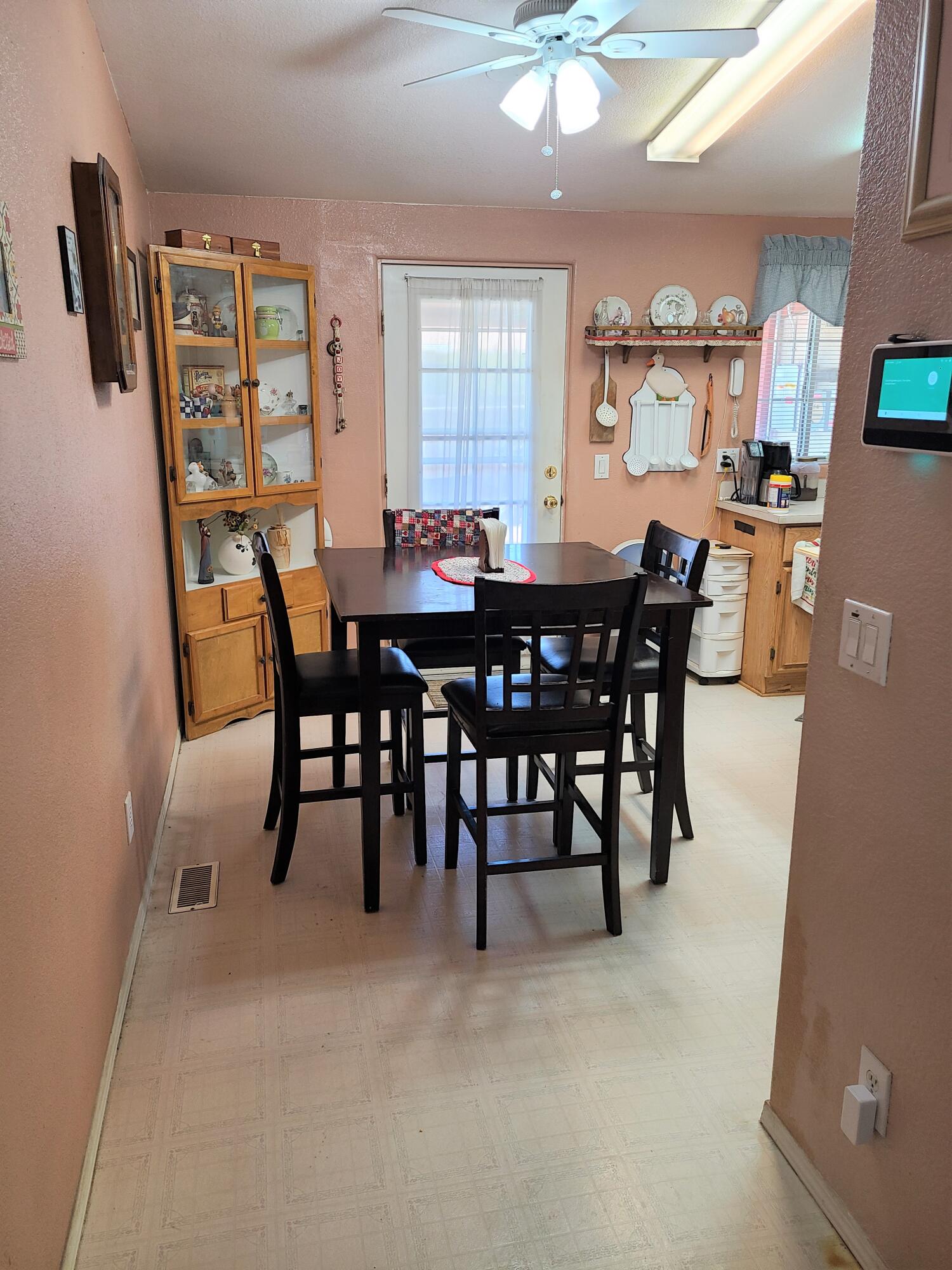 416 Carfax Place SW