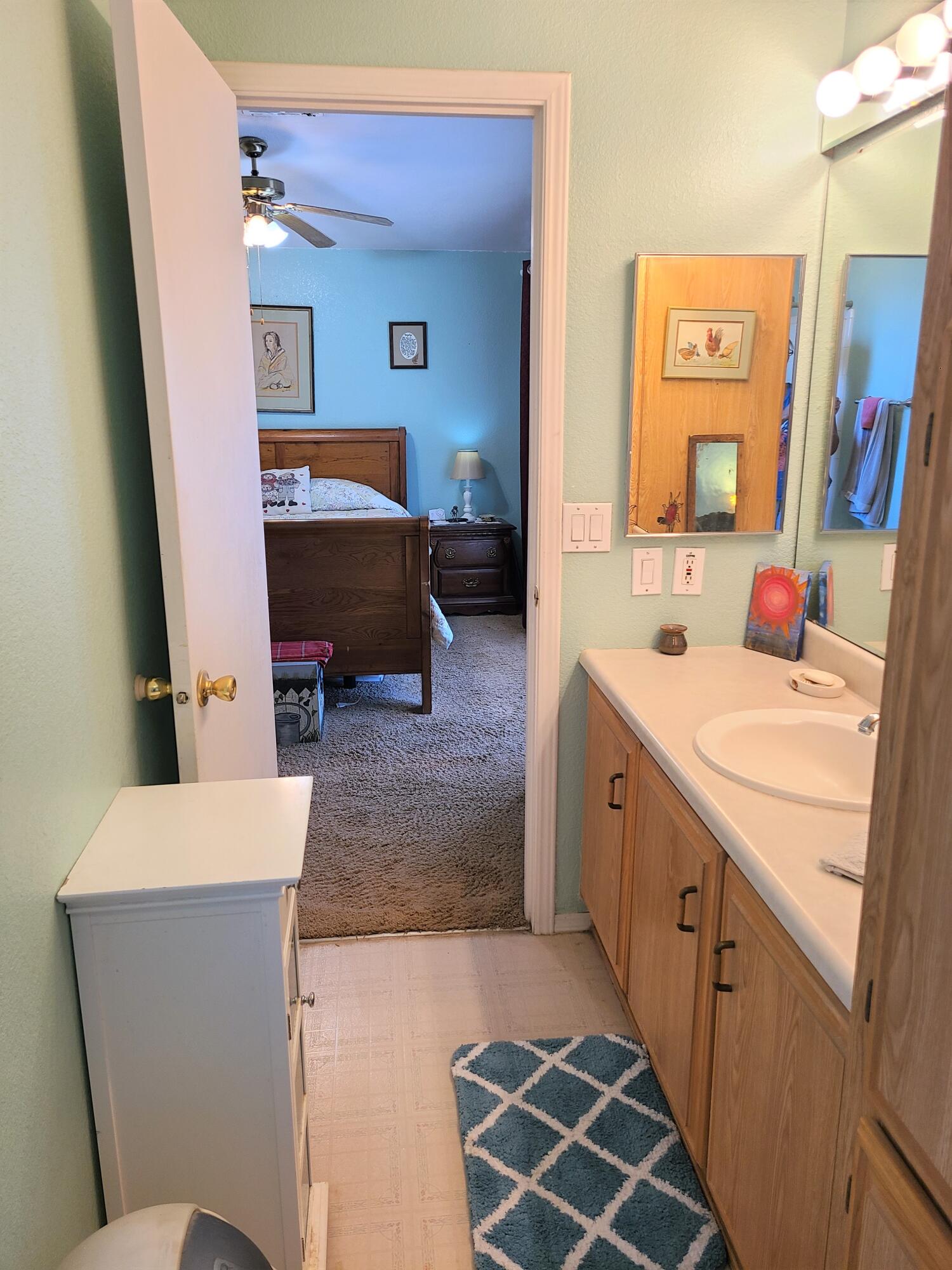 416 Carfax Place SW