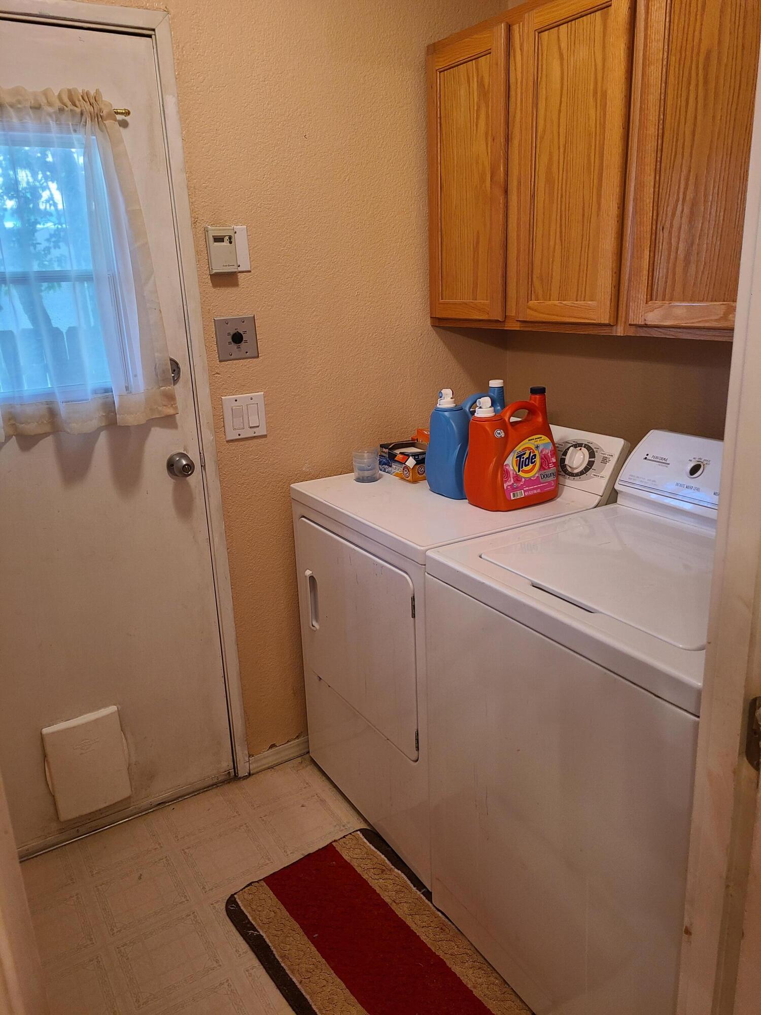416 Carfax Place SW