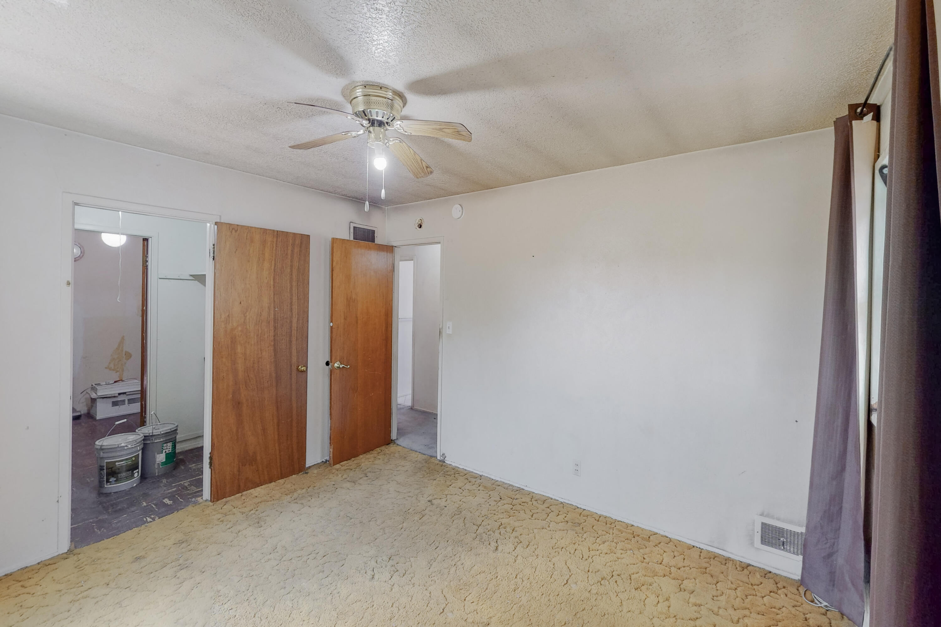 5408 EUCLID Avenue NE