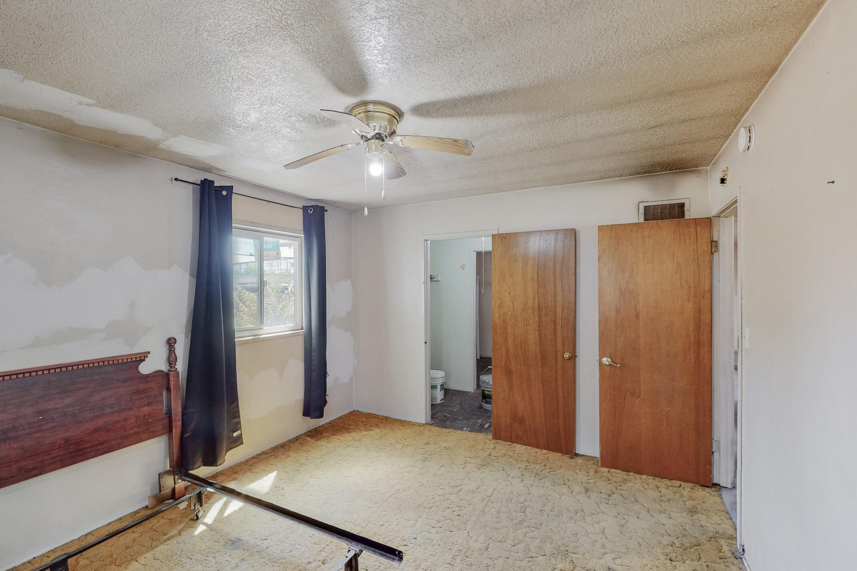 5408 EUCLID Avenue NE