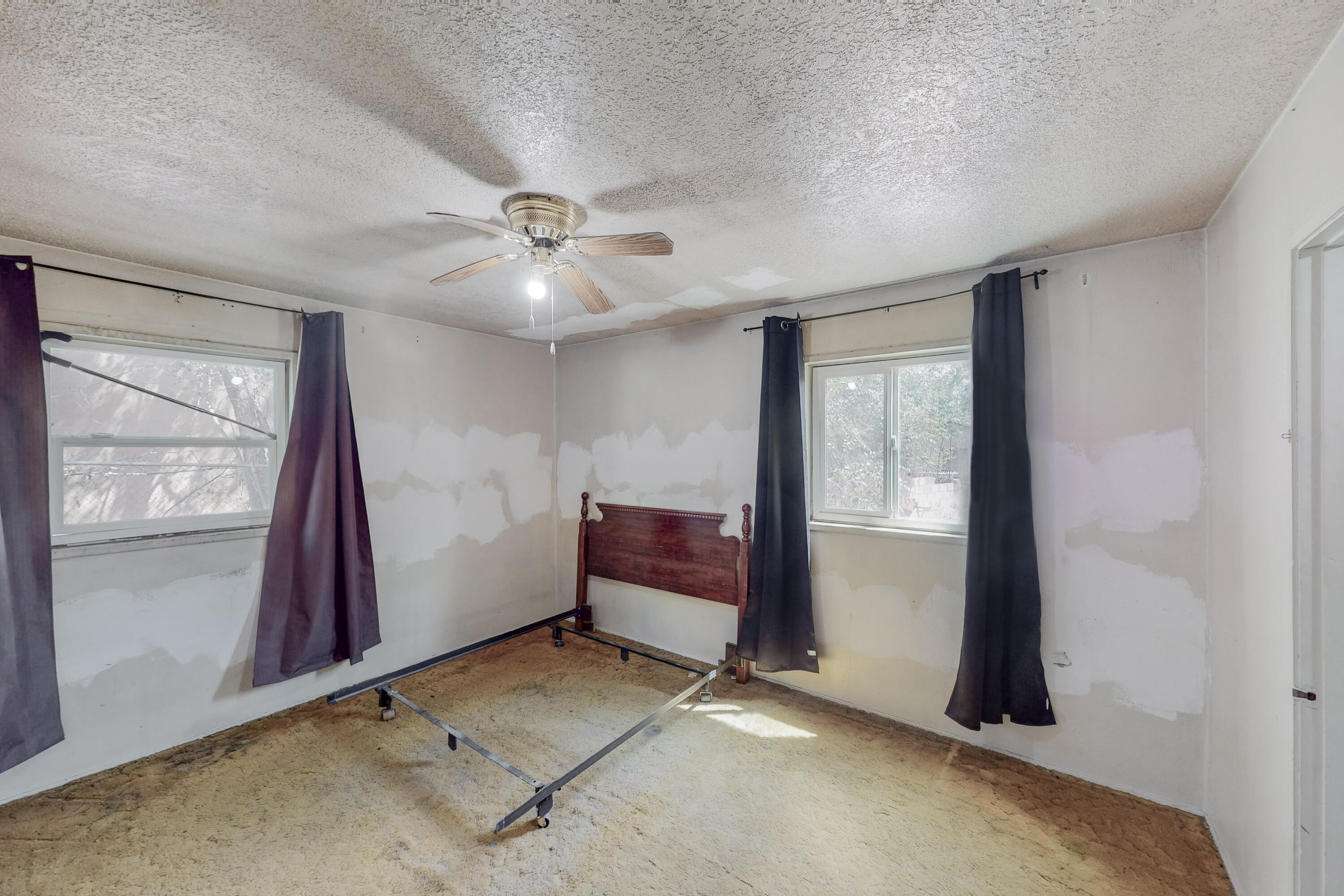 5408 EUCLID Avenue NE